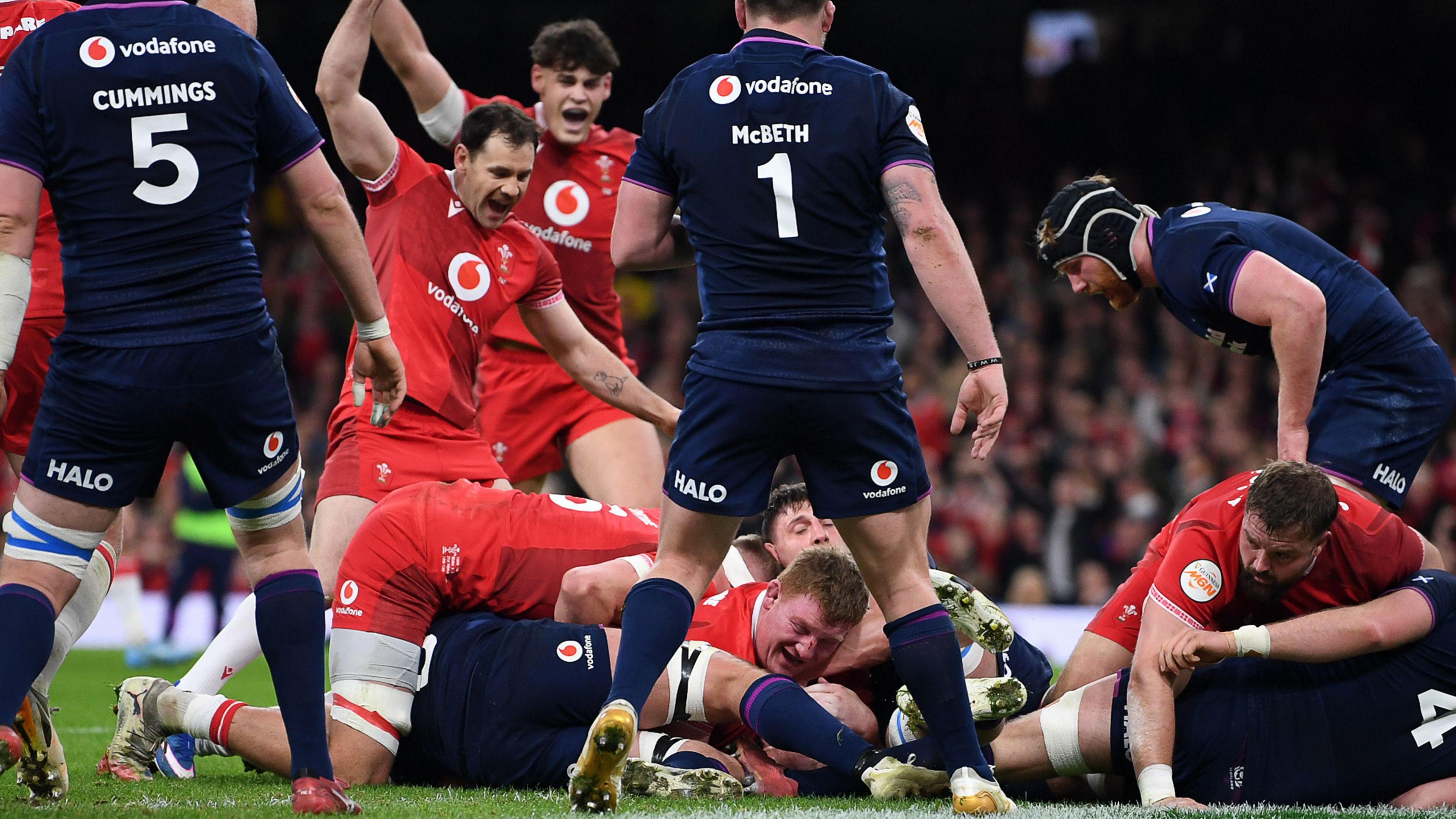 Wales celebrate early try against Scotland