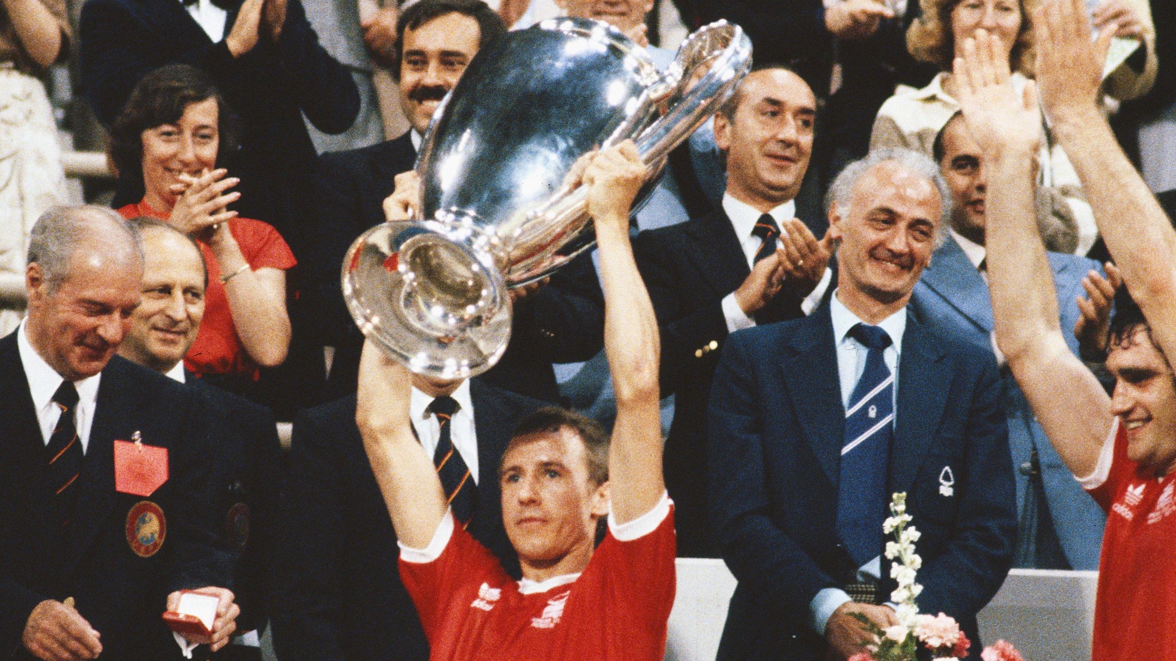 John McGovern lifts the 1979 European Cup