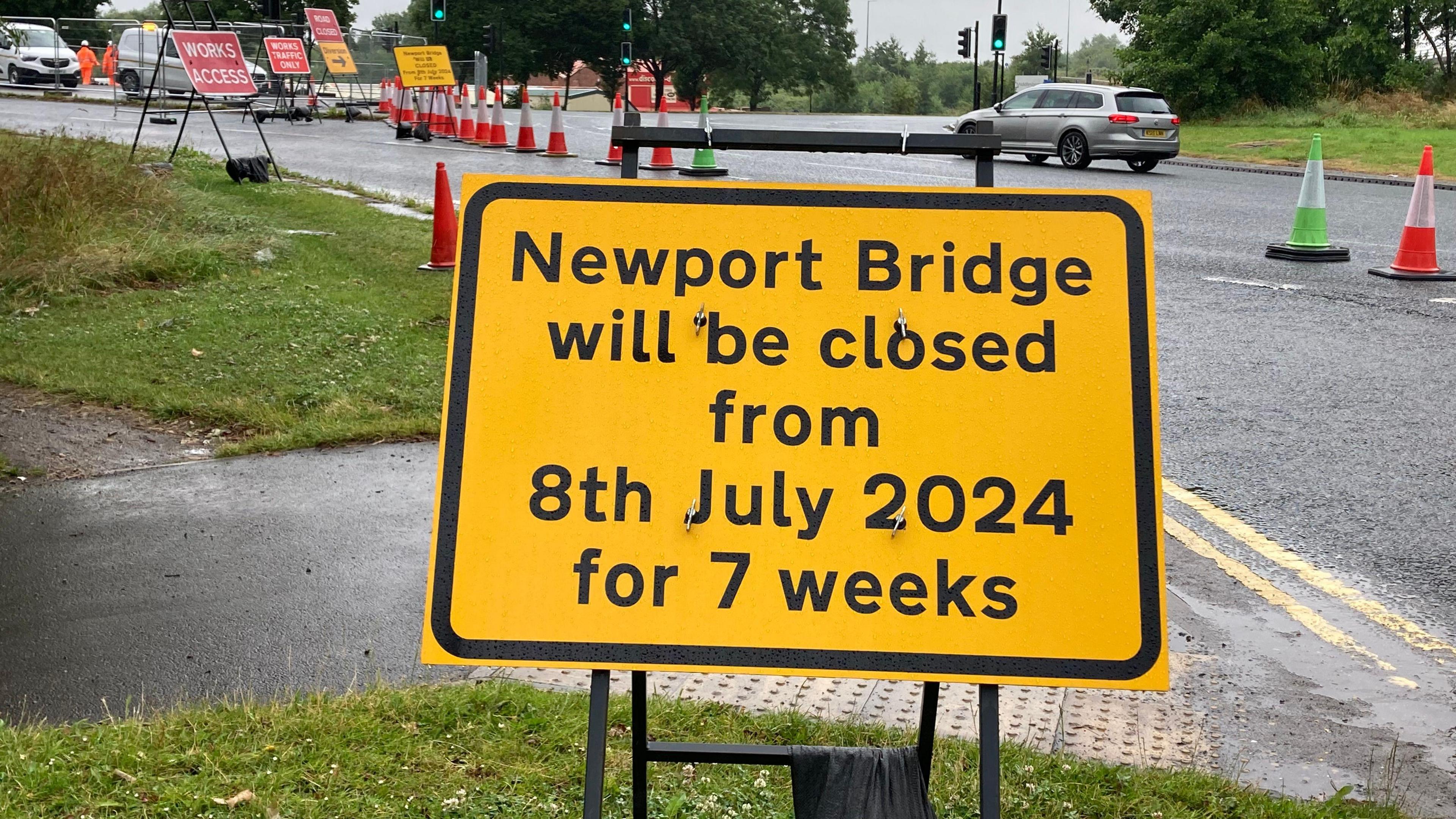 A road sign notifying drivers of the seven-week closure of Newport Bridge