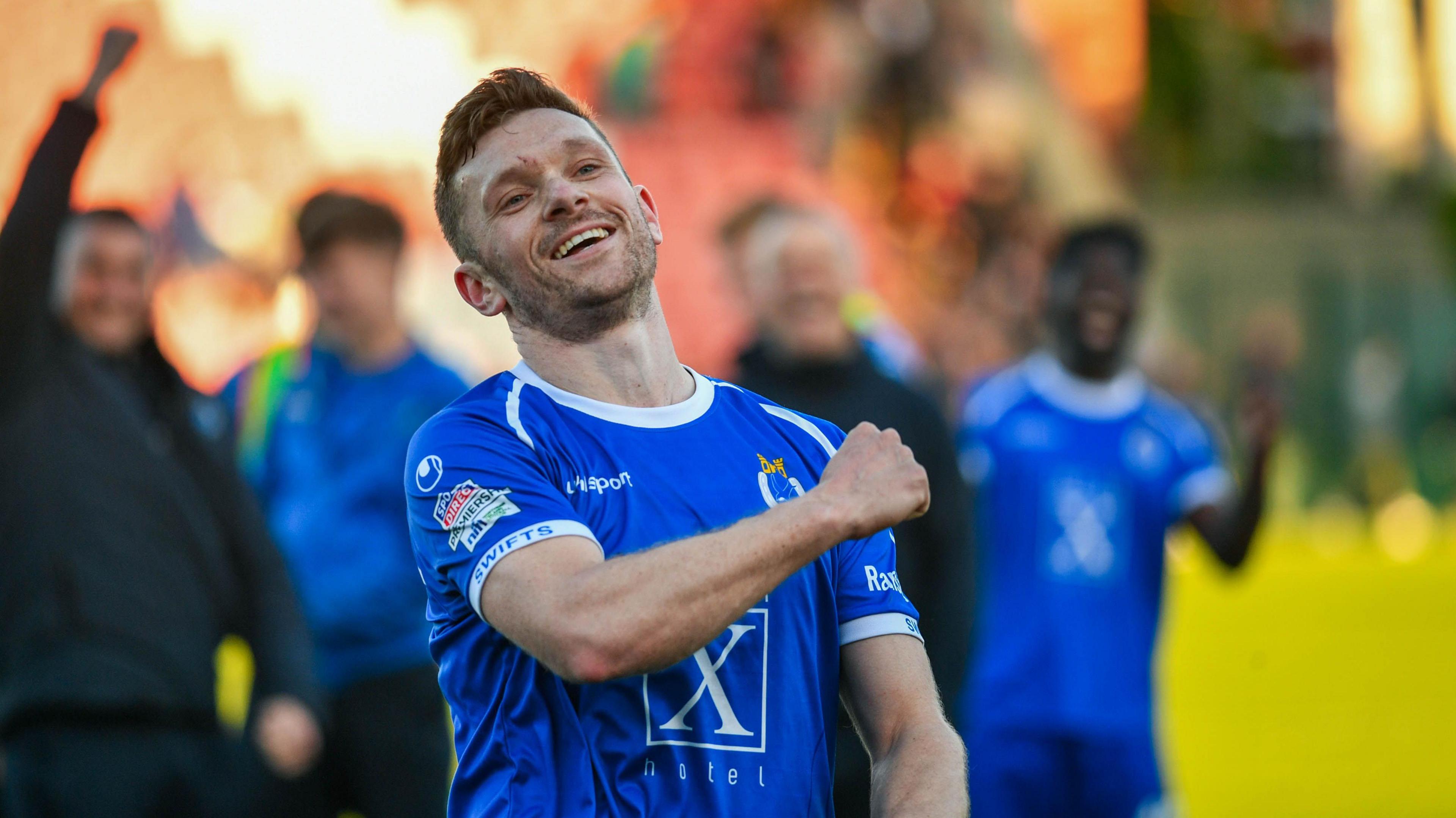 Kealan Dillon celebrates Dungannon Swifts' victory
