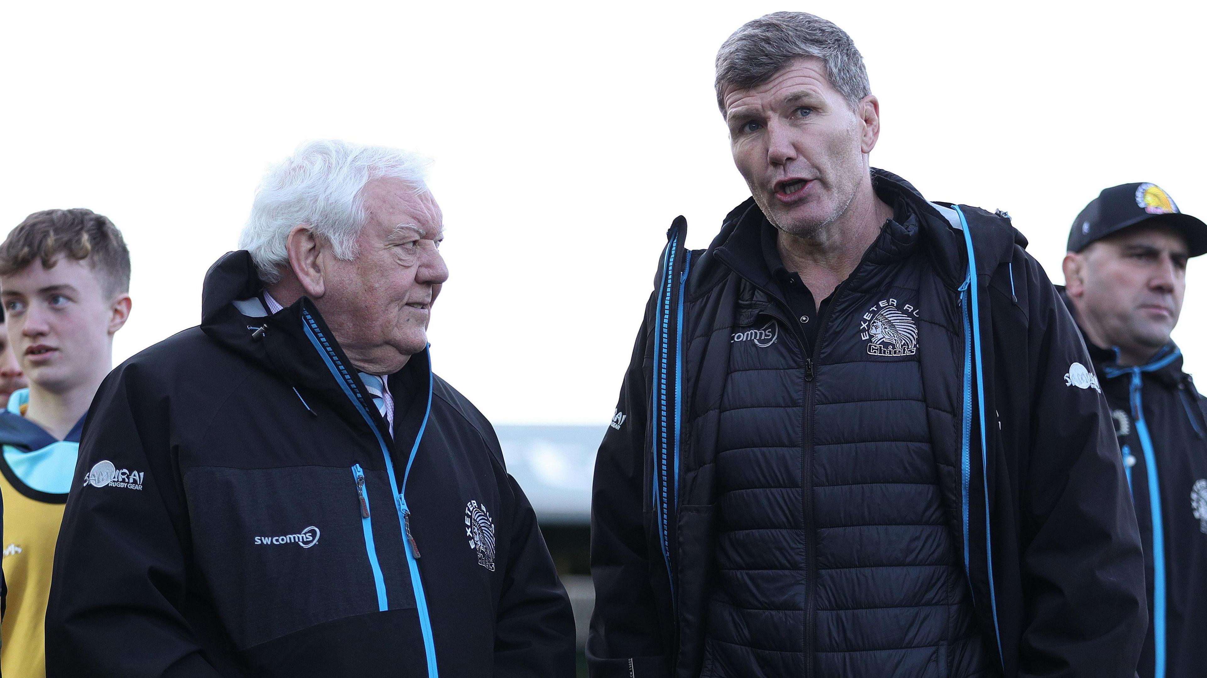 Tony Rowe (left) talks to Rob Baxter