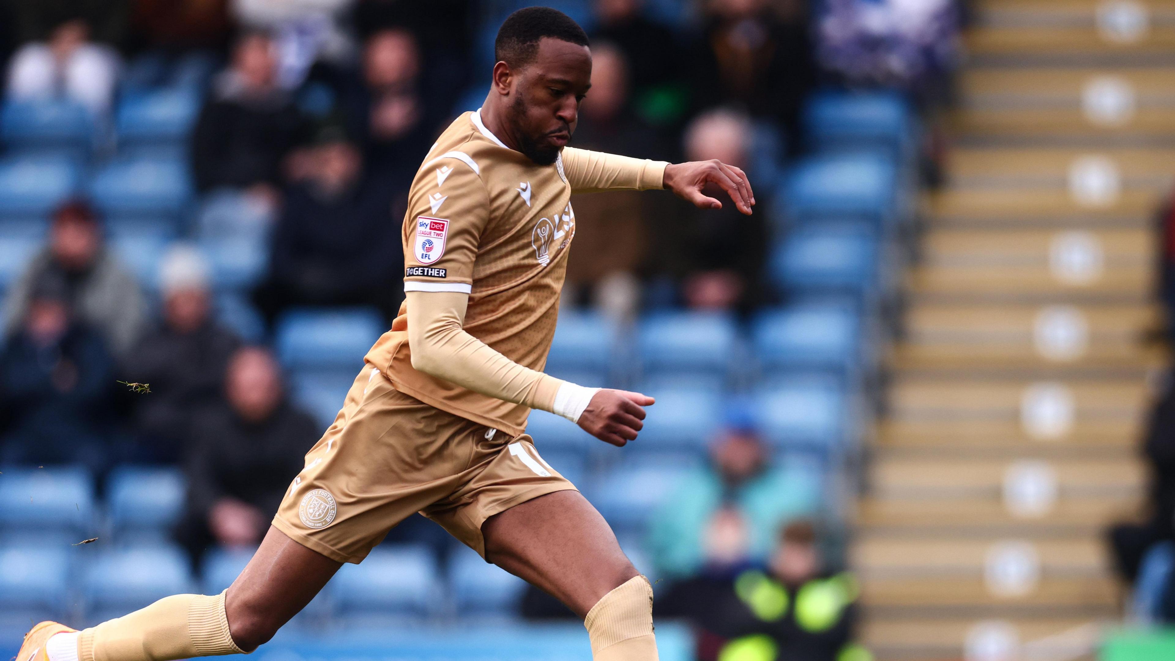 Nicke Kabamba misses a late penalty that could have won the game for Bromley