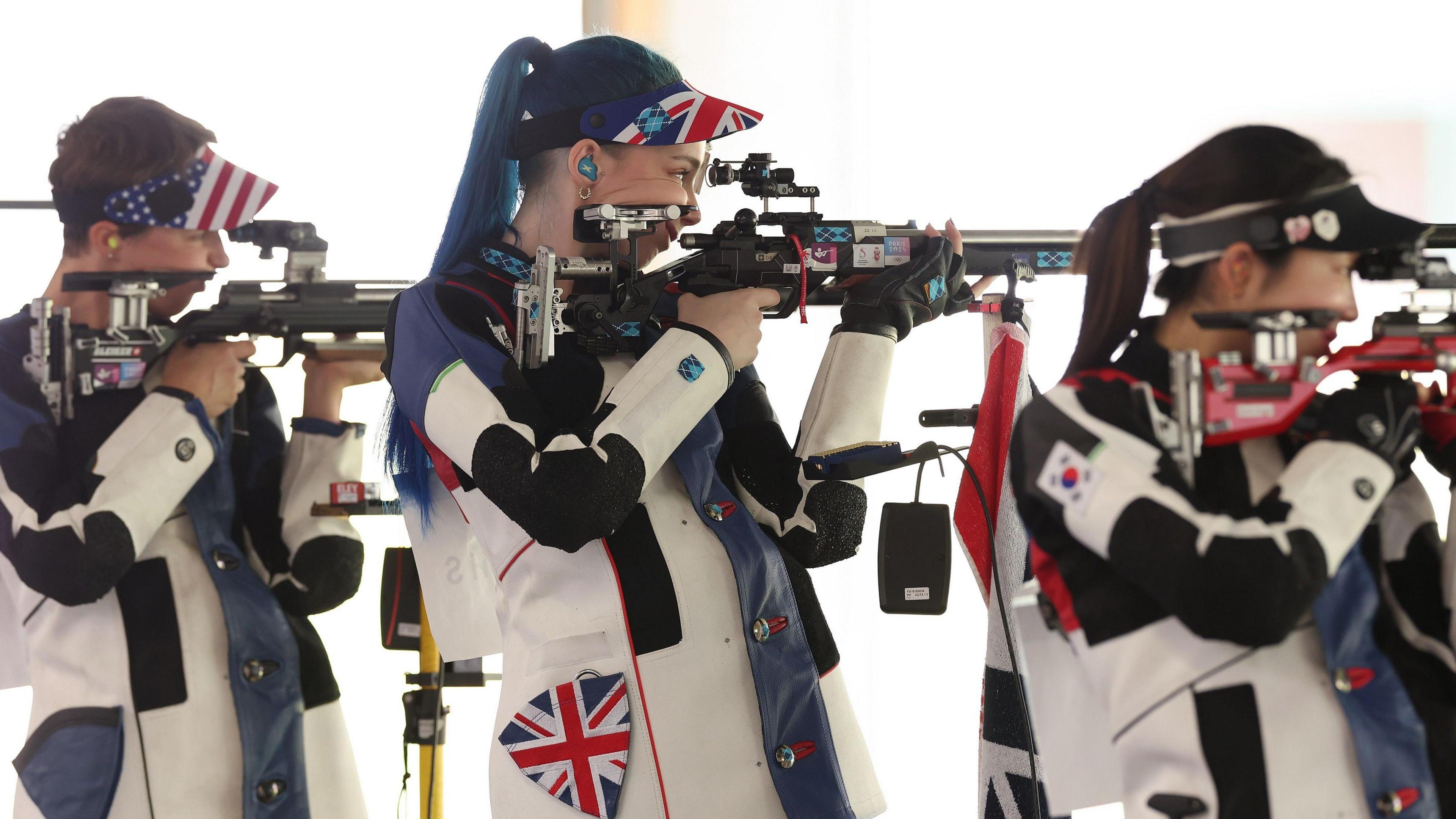 Seonaid McIntosh (centre) at the Paris Olympics