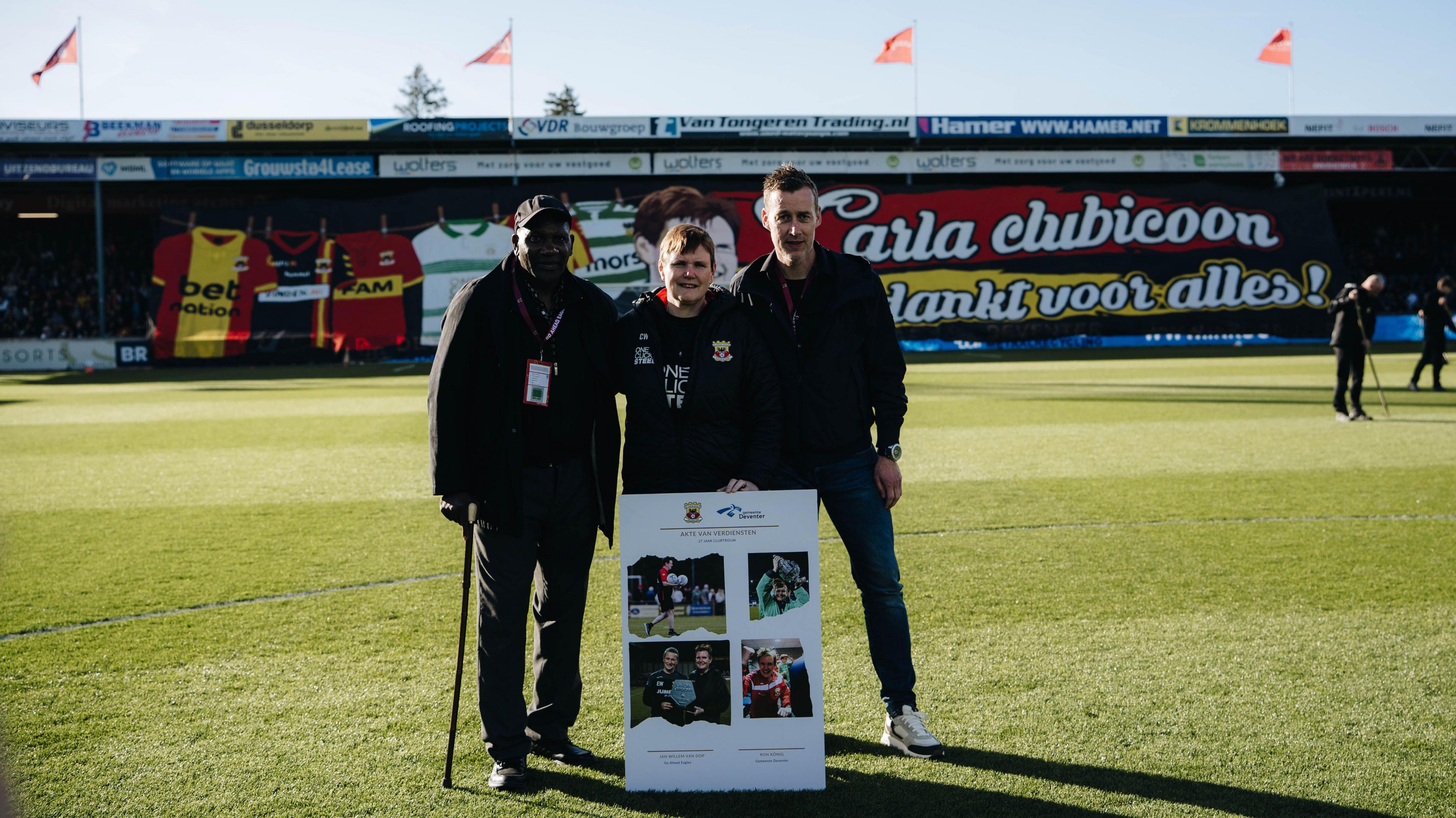 Carla Whittie being honoured before Go Ahead Eagles v AZ Alkmaar on Thursday, 23 April 2026