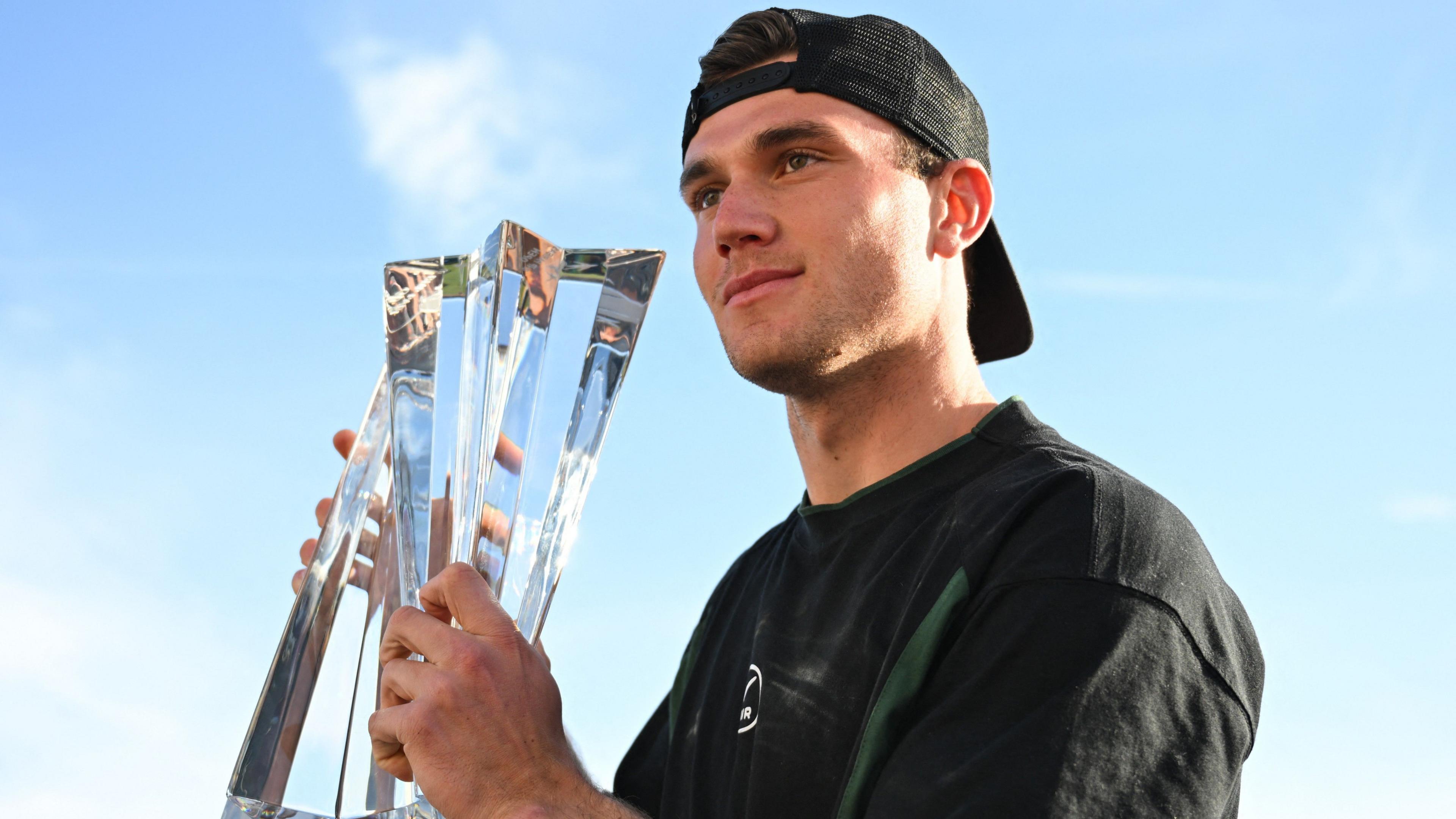 Jack Draper with the Indian Wells trophy