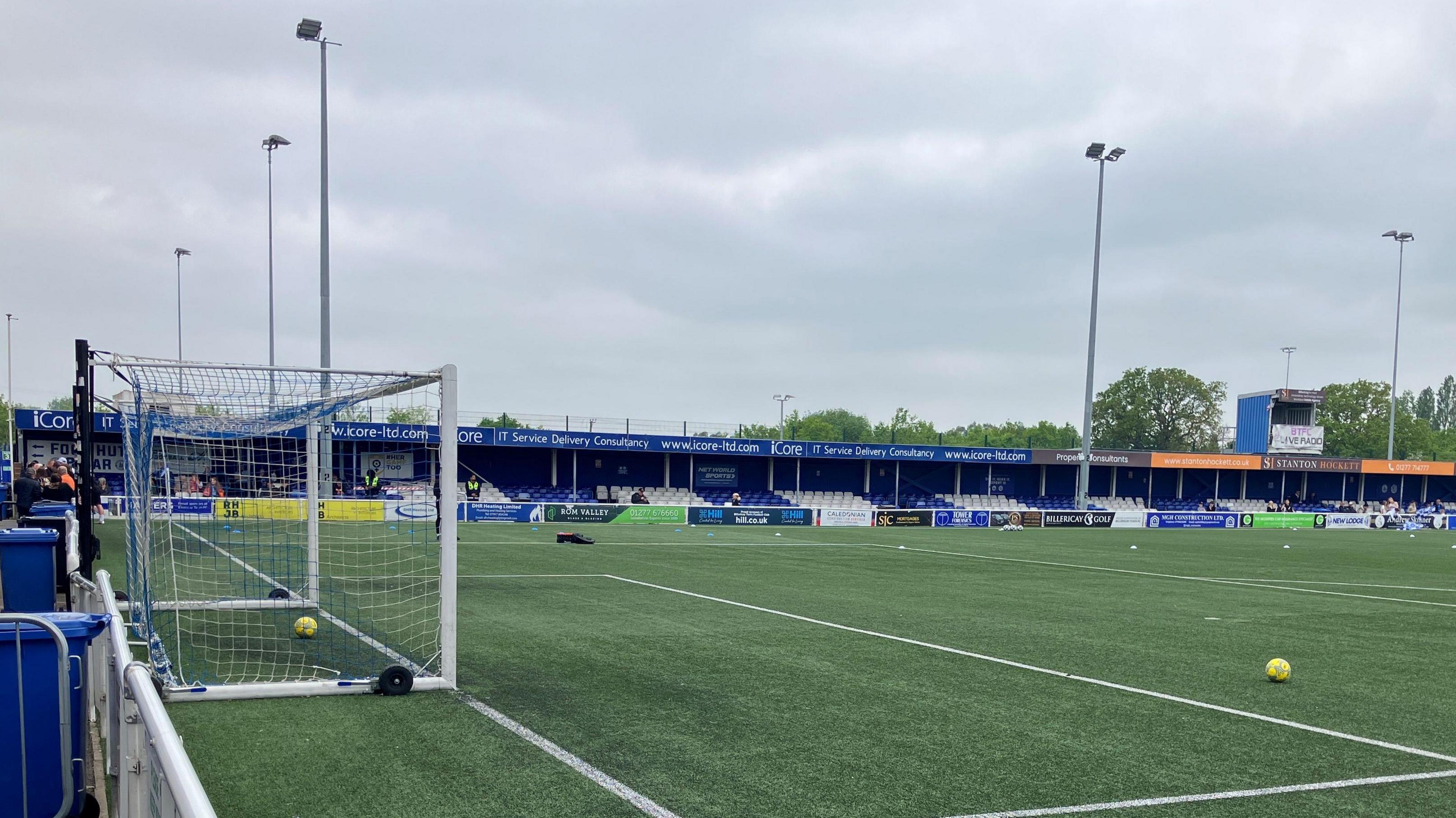 Crisp Brentwood Coach Racially Abused At Billericay Match, Says Club Background Art Crisp Brentwood Coach Racially Abused At Billericay Match, Says Club Background Art