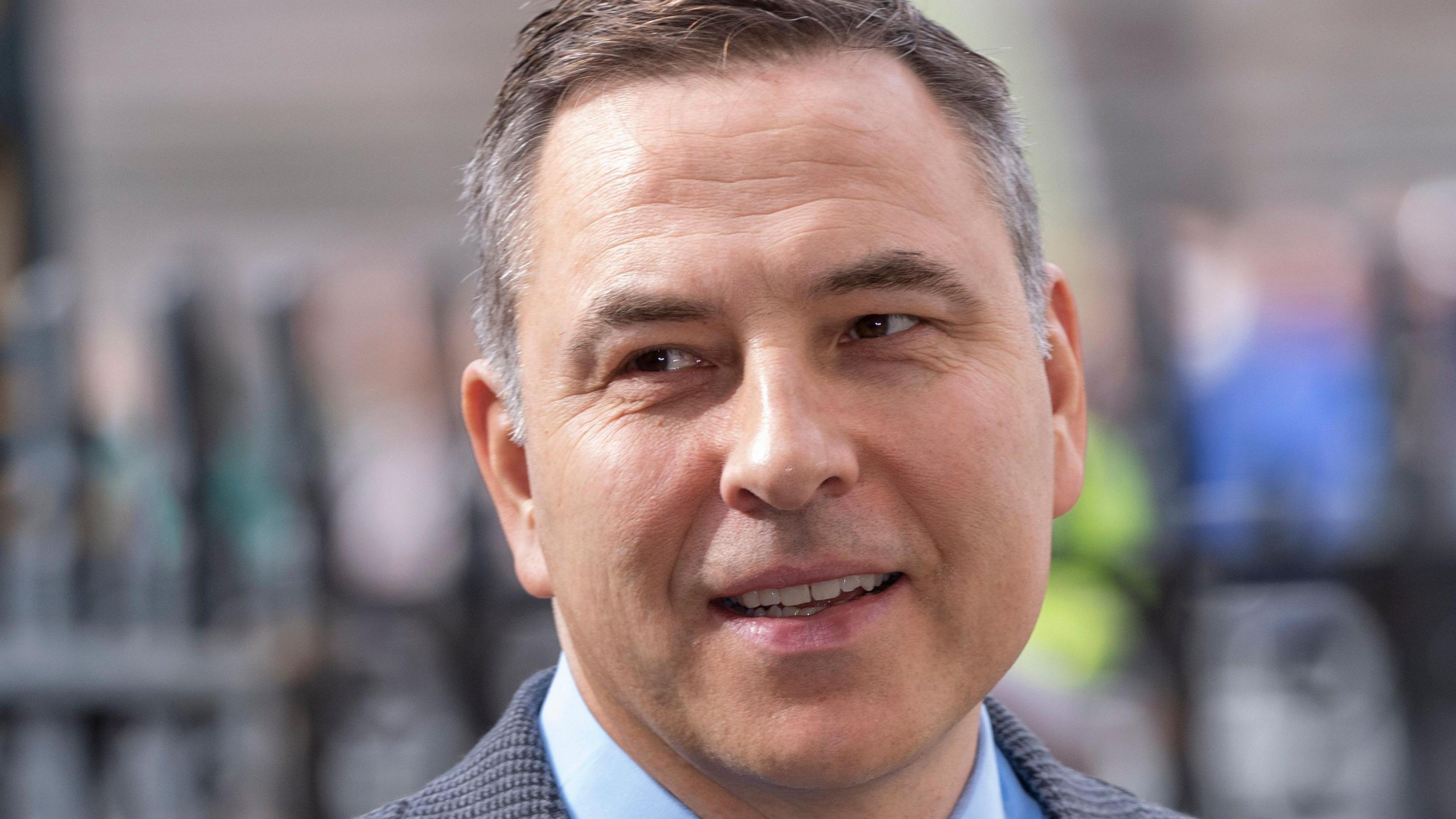 David Walliams dropped from Waterstones Children's Book Festival - BBC News