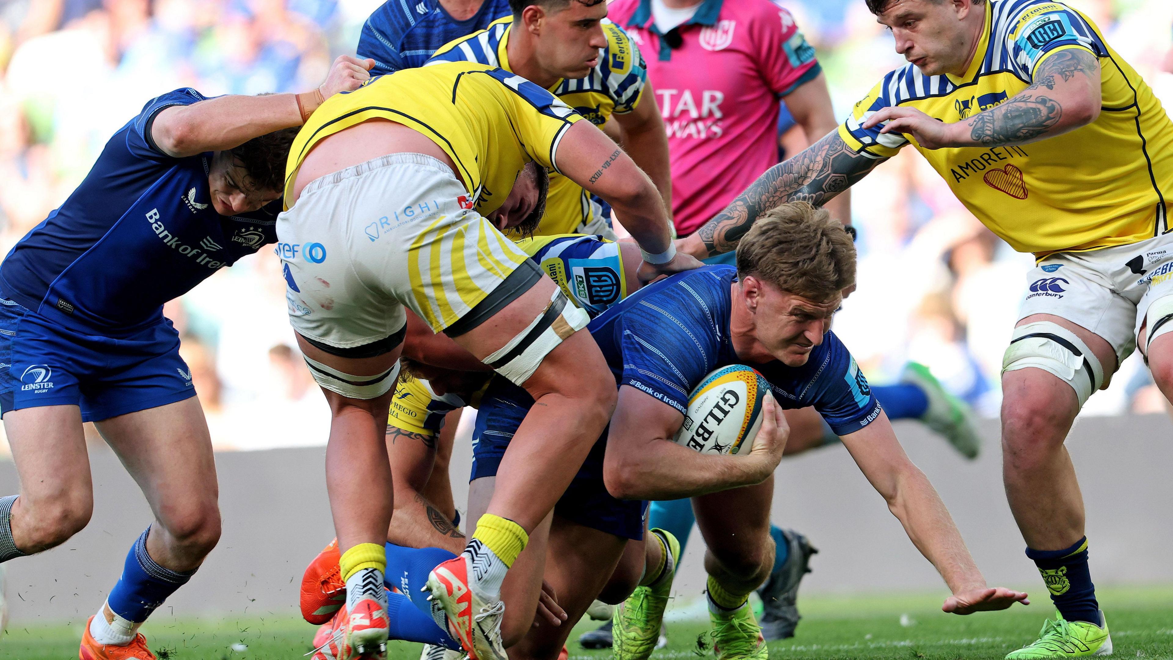 Jordie Barrett scores a try
