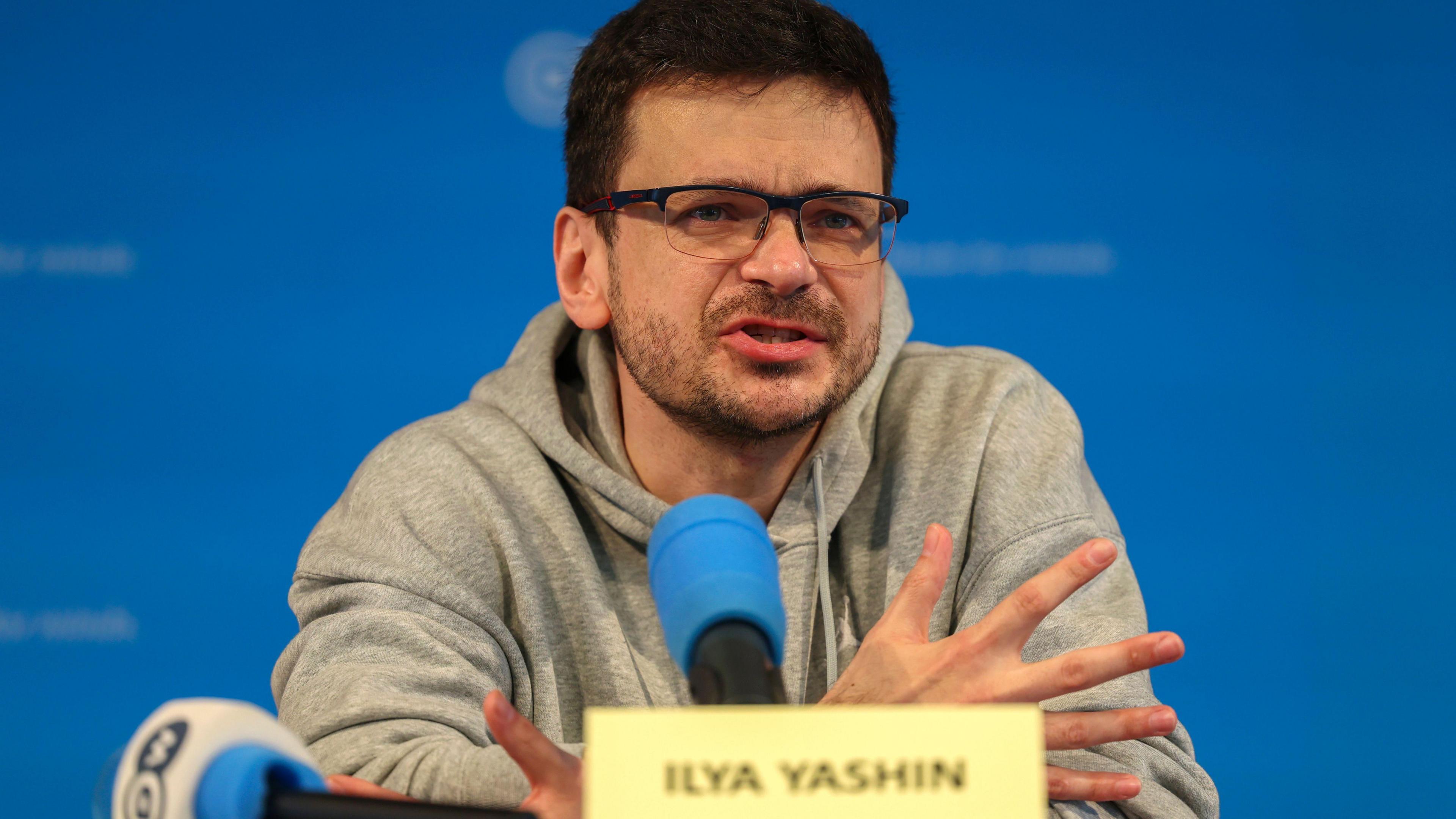 Ilya Yashin speaks at a press conference