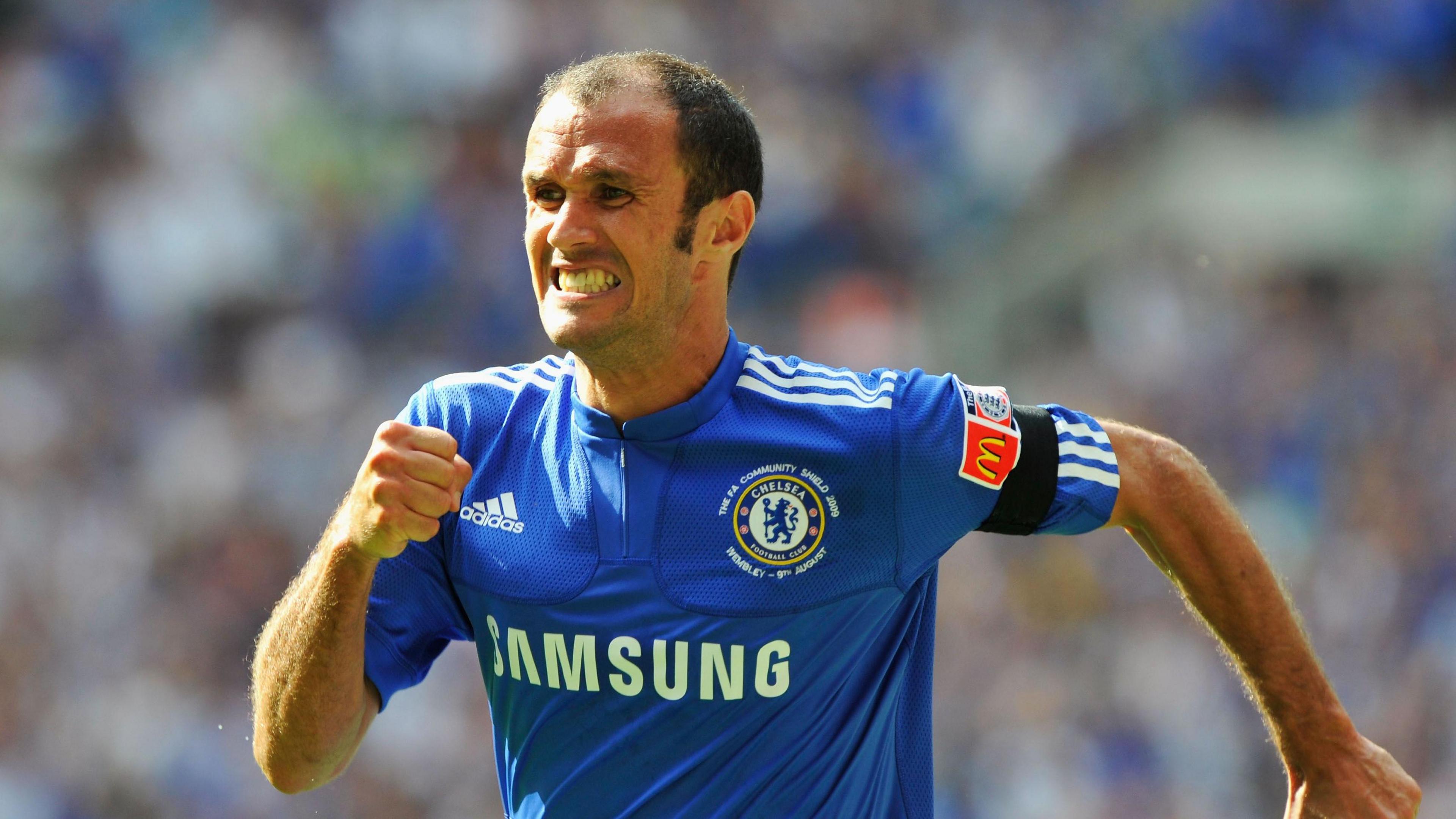 Ricardo Carvalho playing for Chelsea