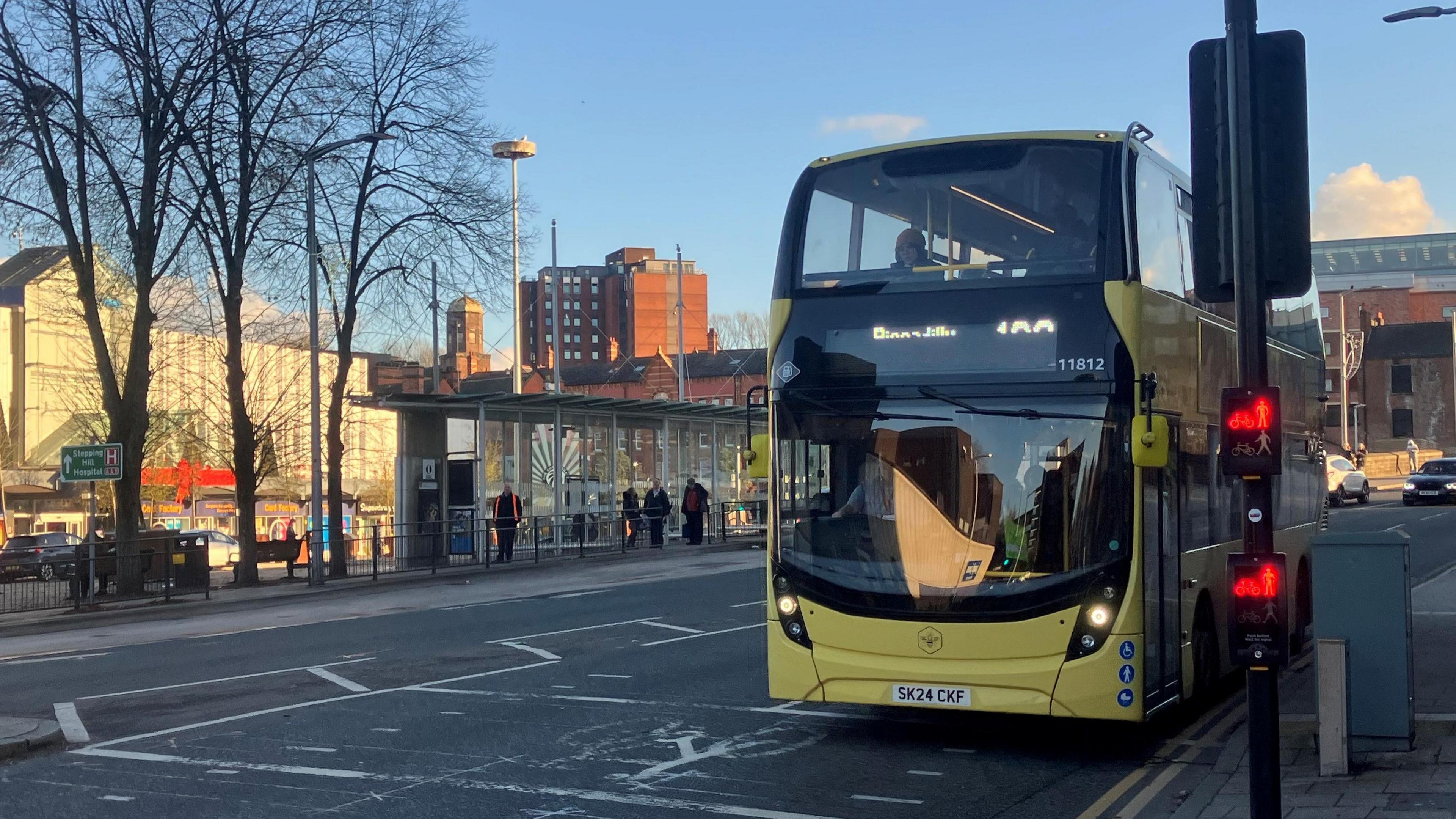 Photograph of a bus in Stockport town centre