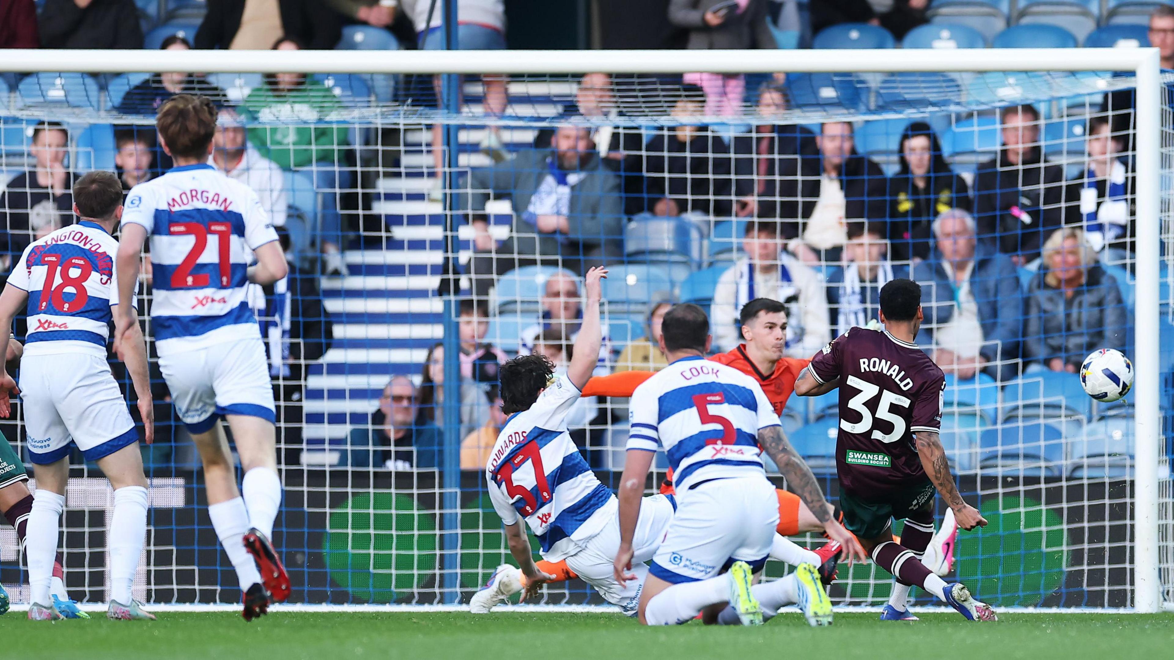 Ronald scores an early goal for Swansea 