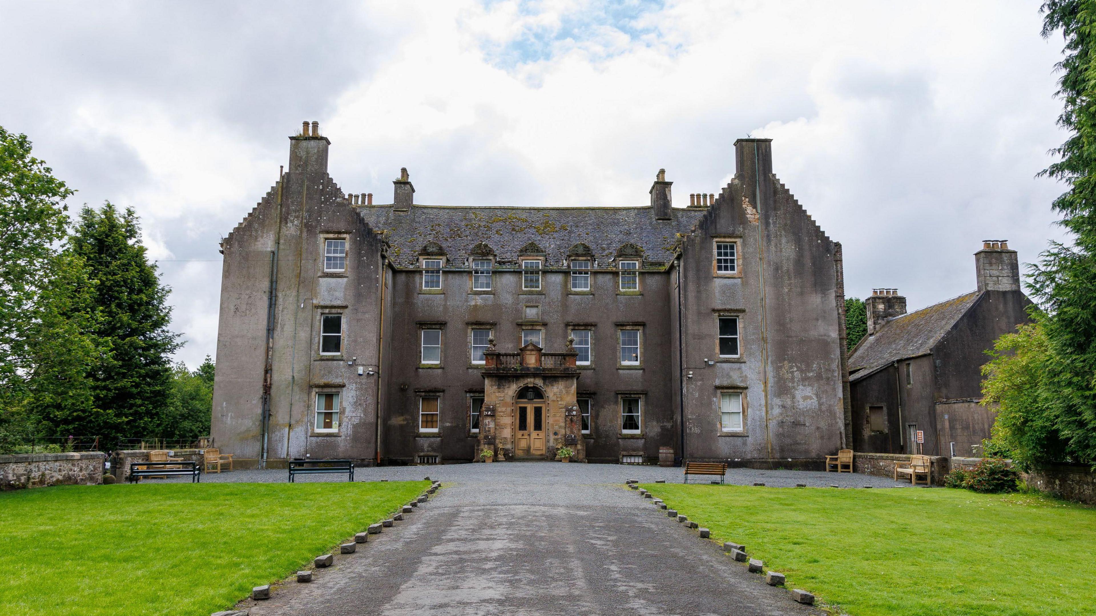 Exterior of Bannockburn House