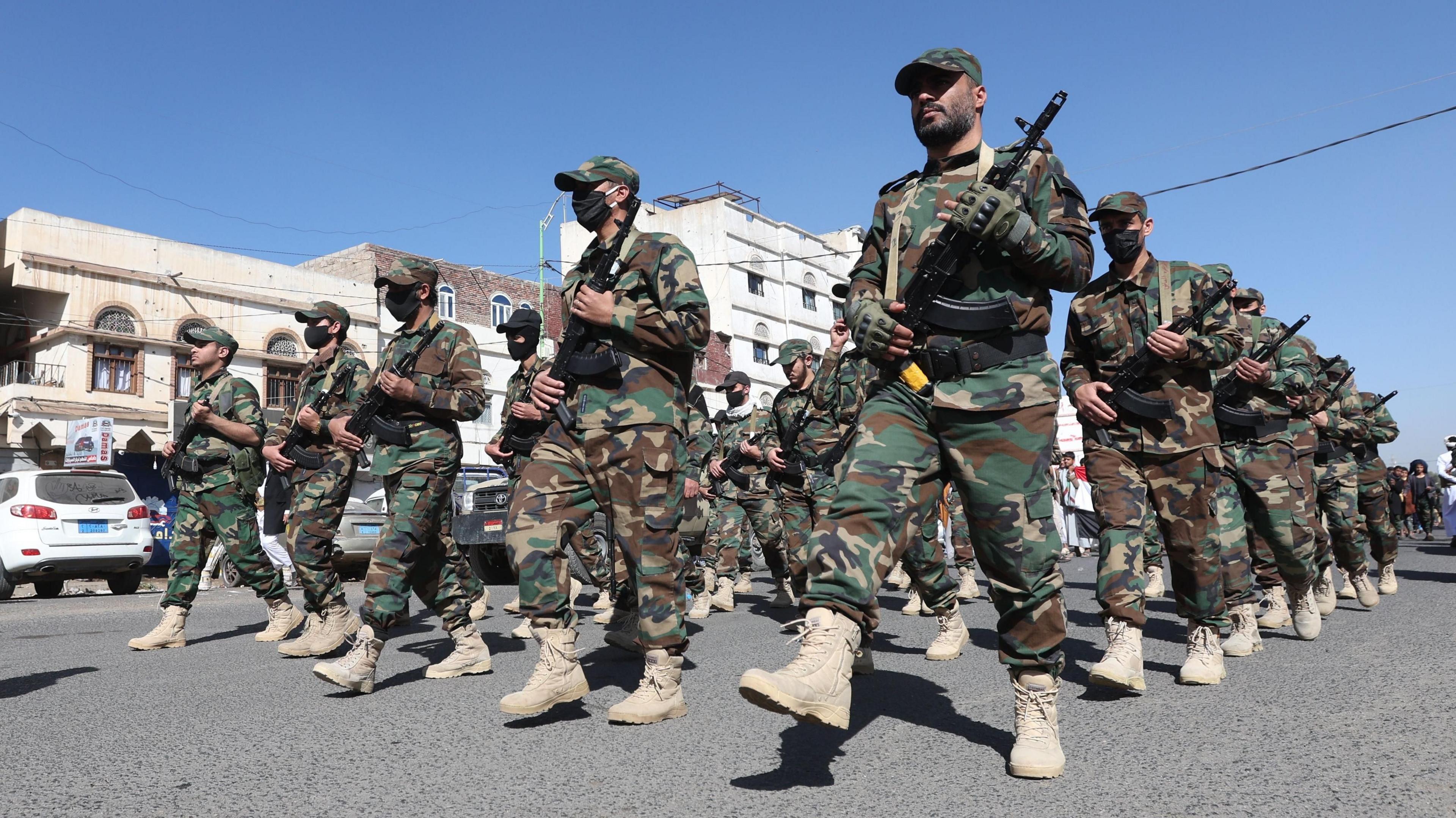 Houthi fighters parade in Sanaa, Yemen (18 December 2024)