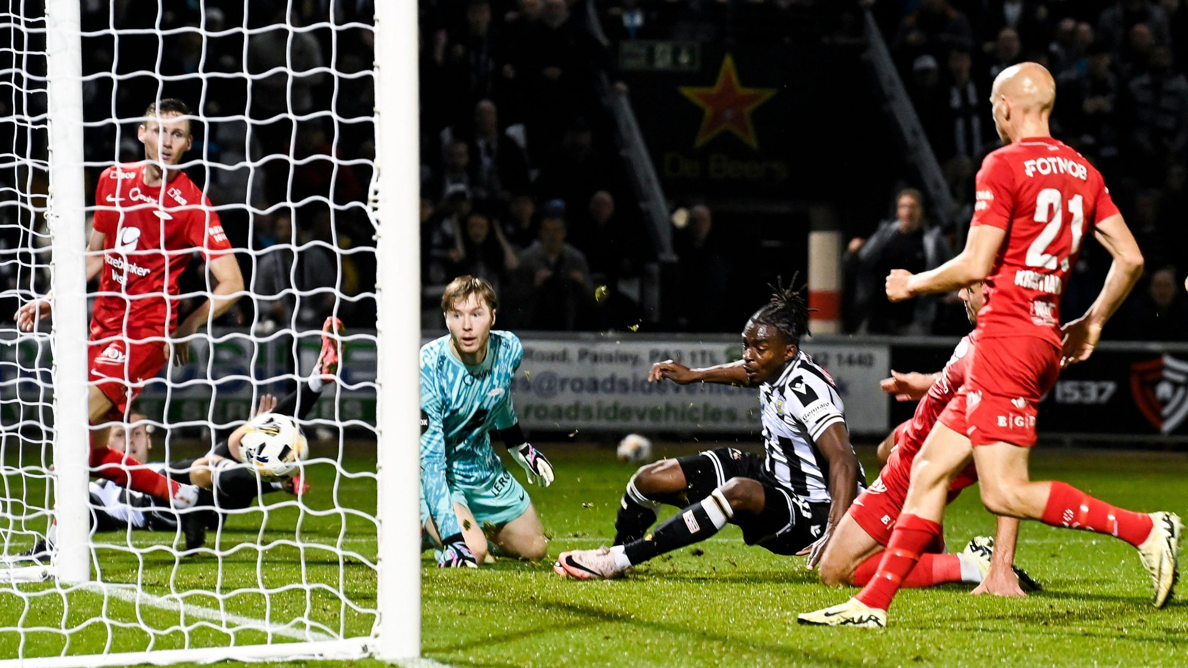 Toyosi Olusanya scores for St Mirren against Brann