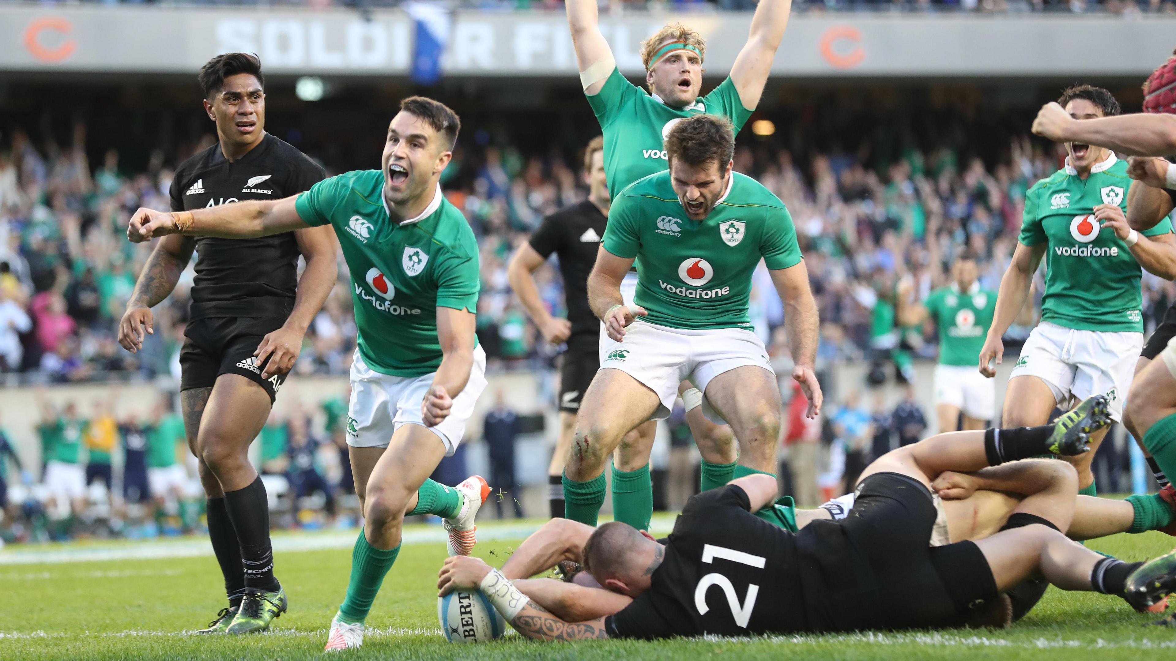 Ireland score a try during their 2016 win over New Zealand