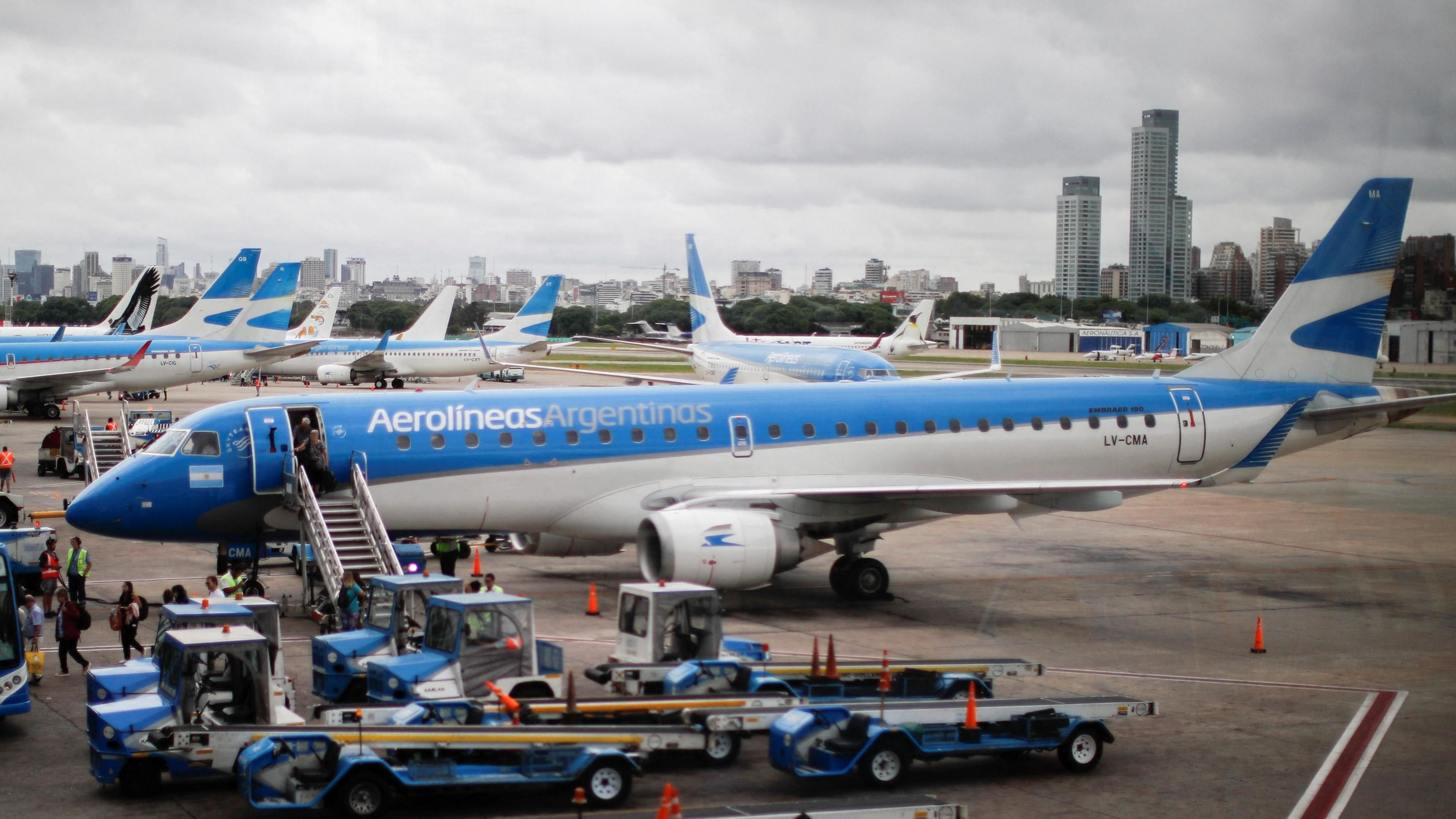 Aerolineas Argentinas plane on the tarmac in Buenos Aires