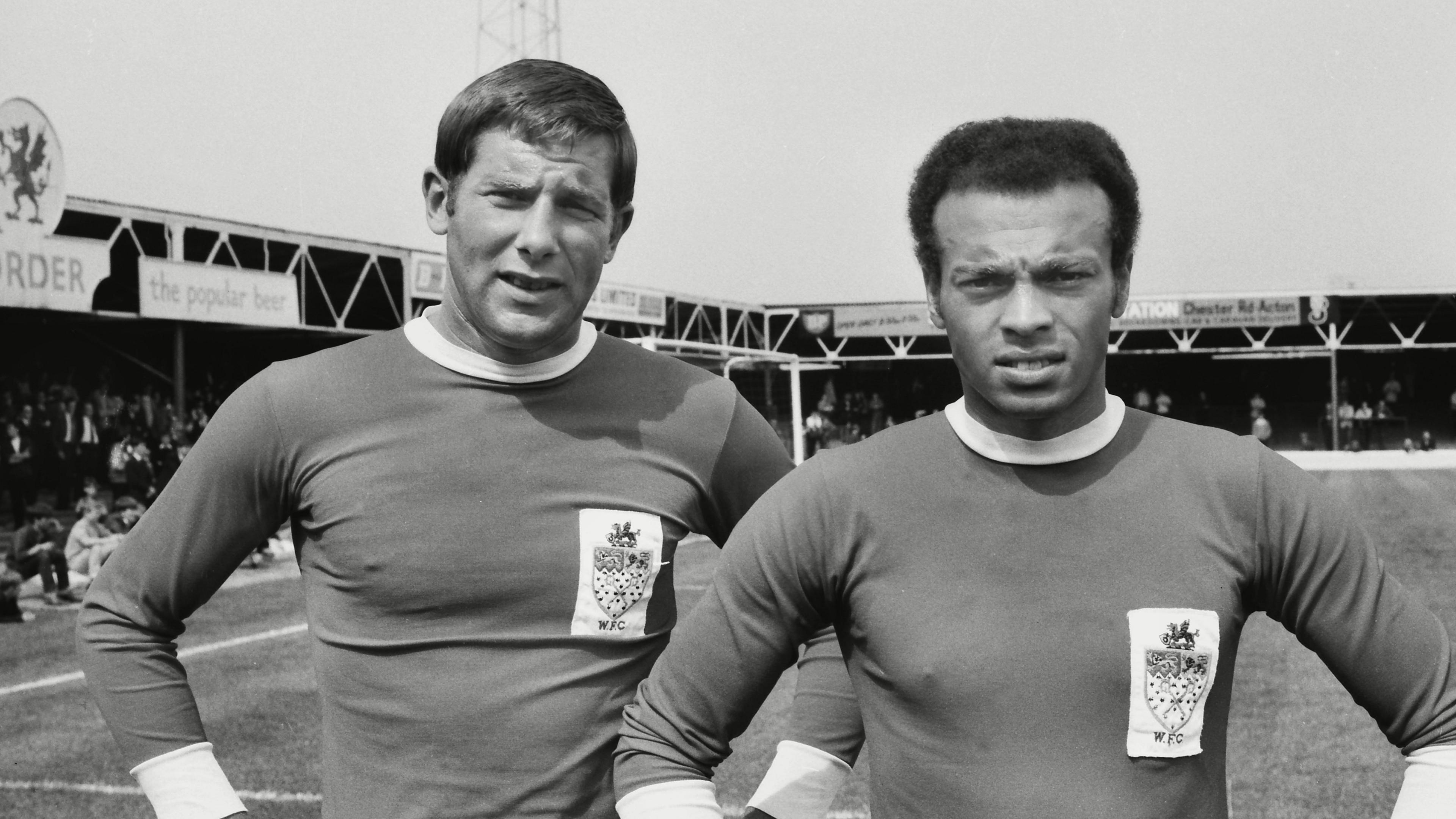 Eddie May and Steve Stacey pose ahead of a Wrexham game