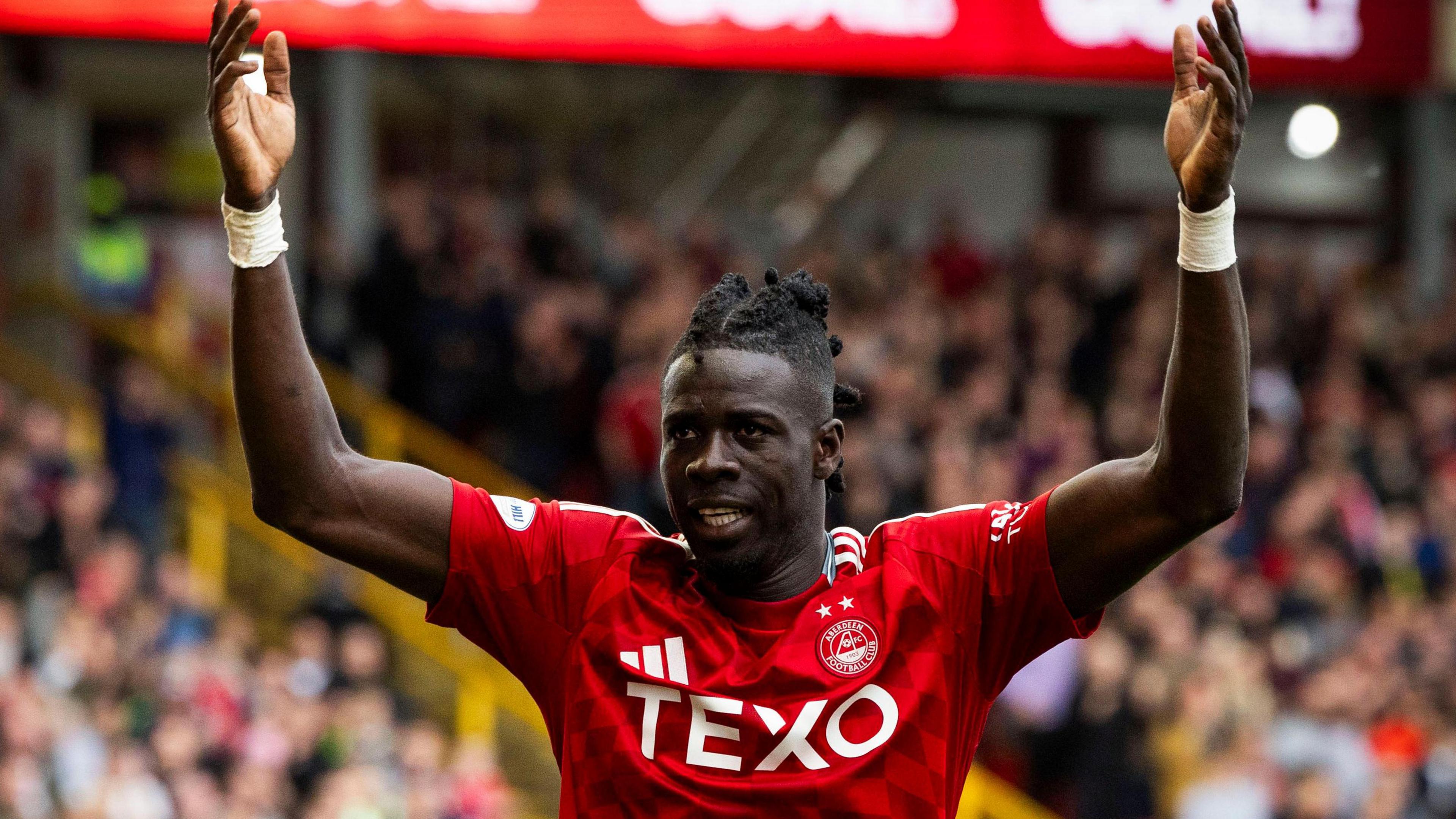 Gueye Khẳng Định Giá Trị - Ánh Sáng Trong Khó Khăn Của Everton