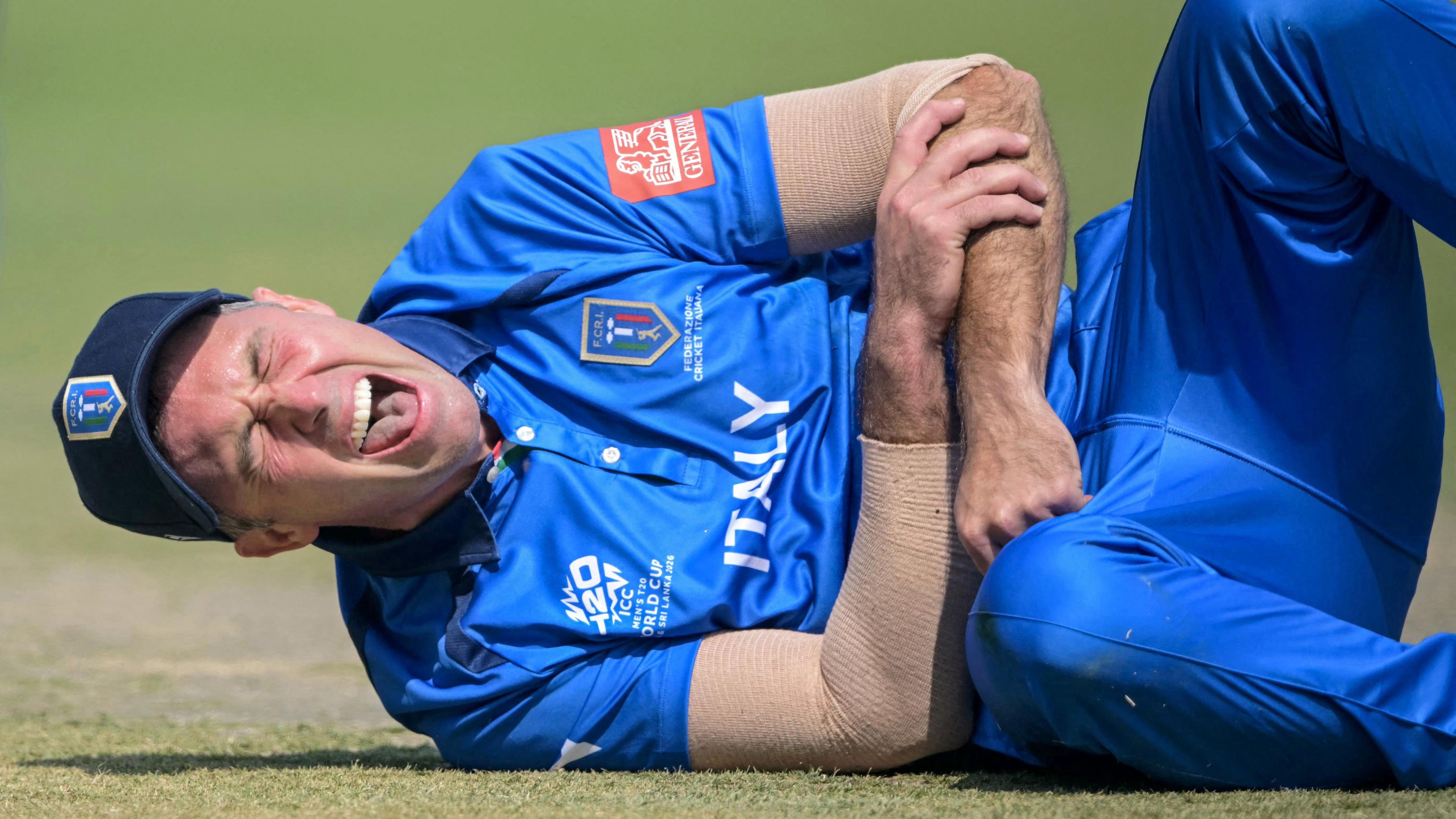 Wayne Madsen hace un gesto de dolor