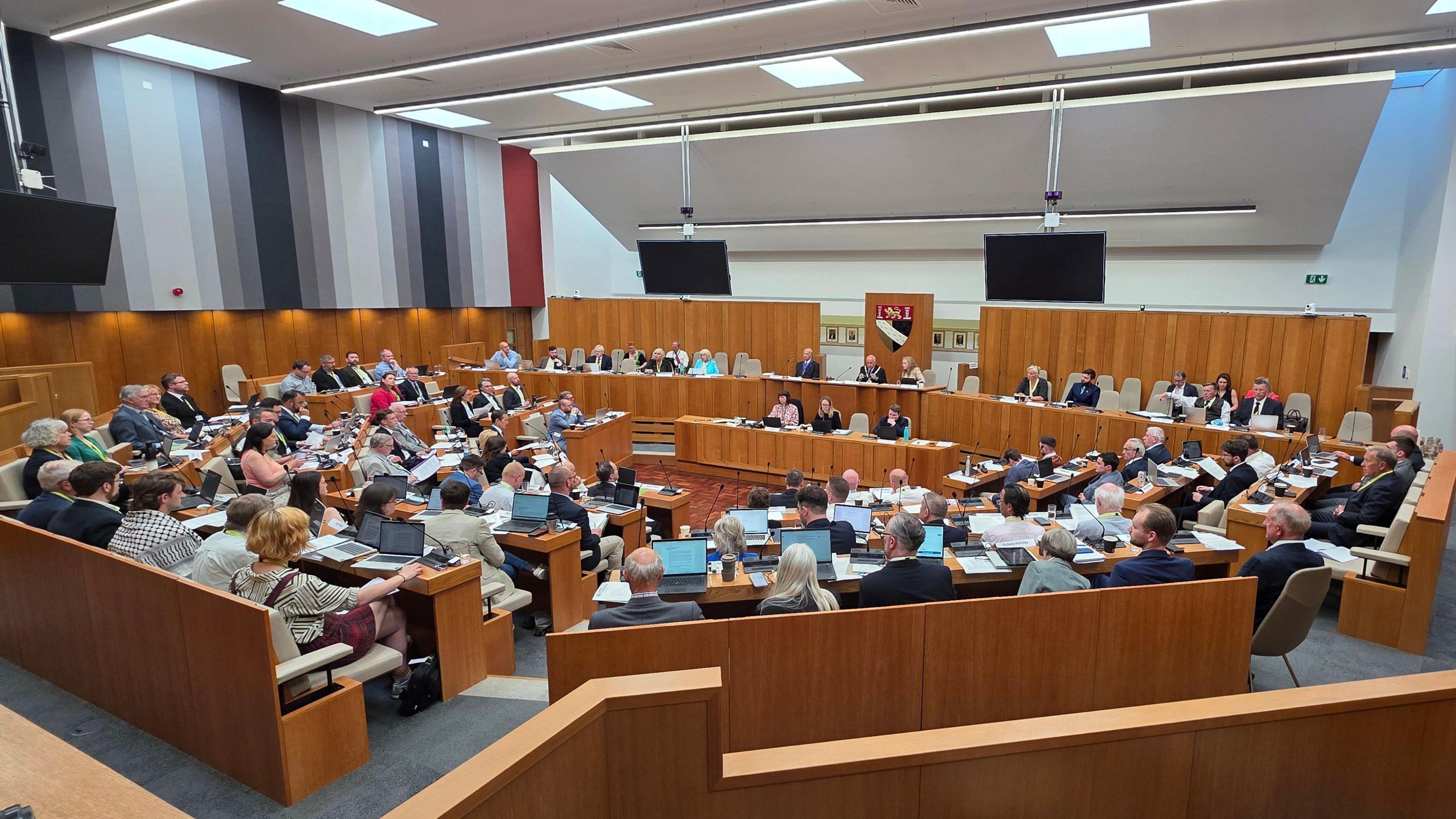 Will Reform councils' opposition to net zero change anything? - BBC News