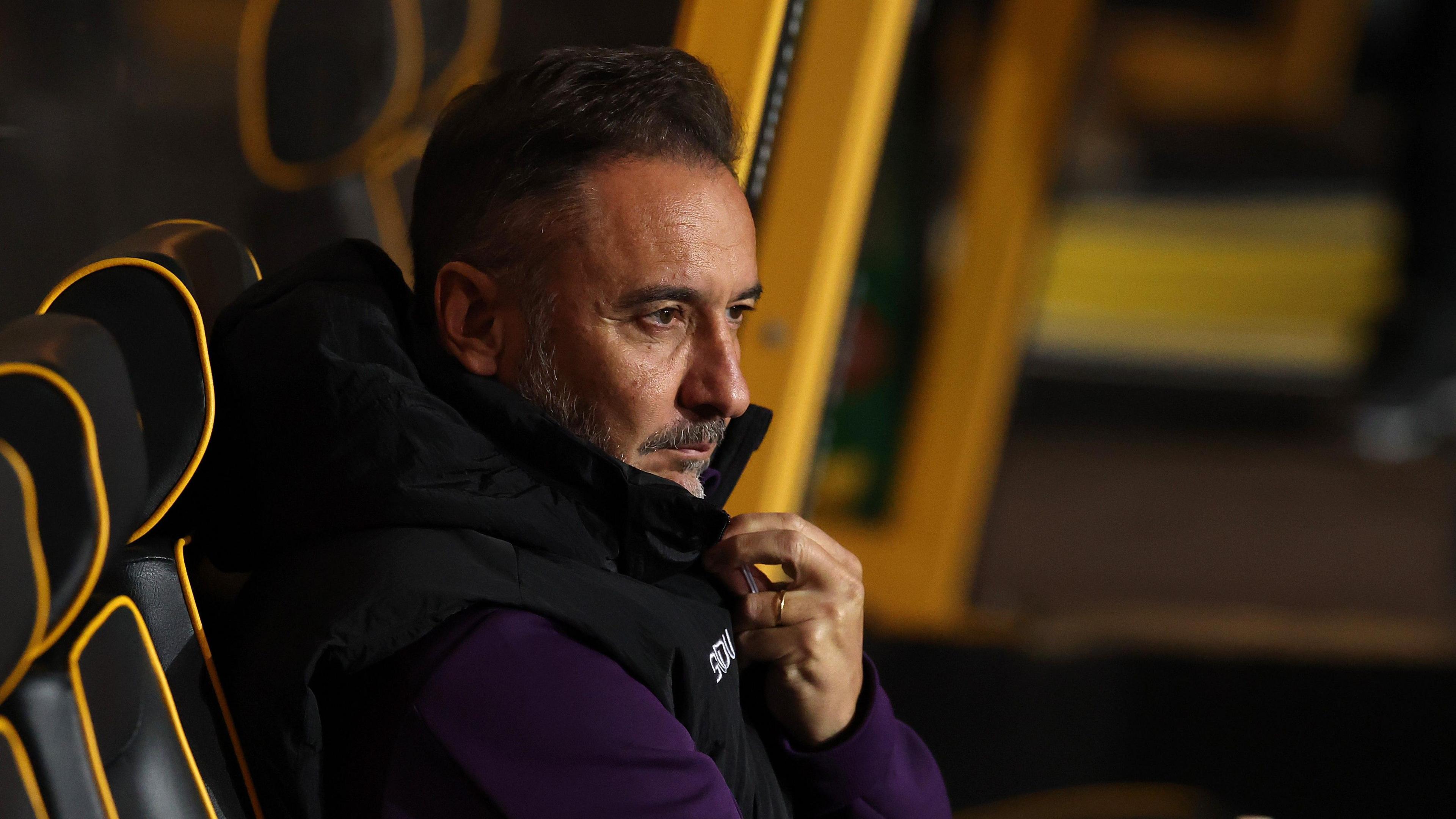 Vitor Pereira sitting in the Molineux dugout