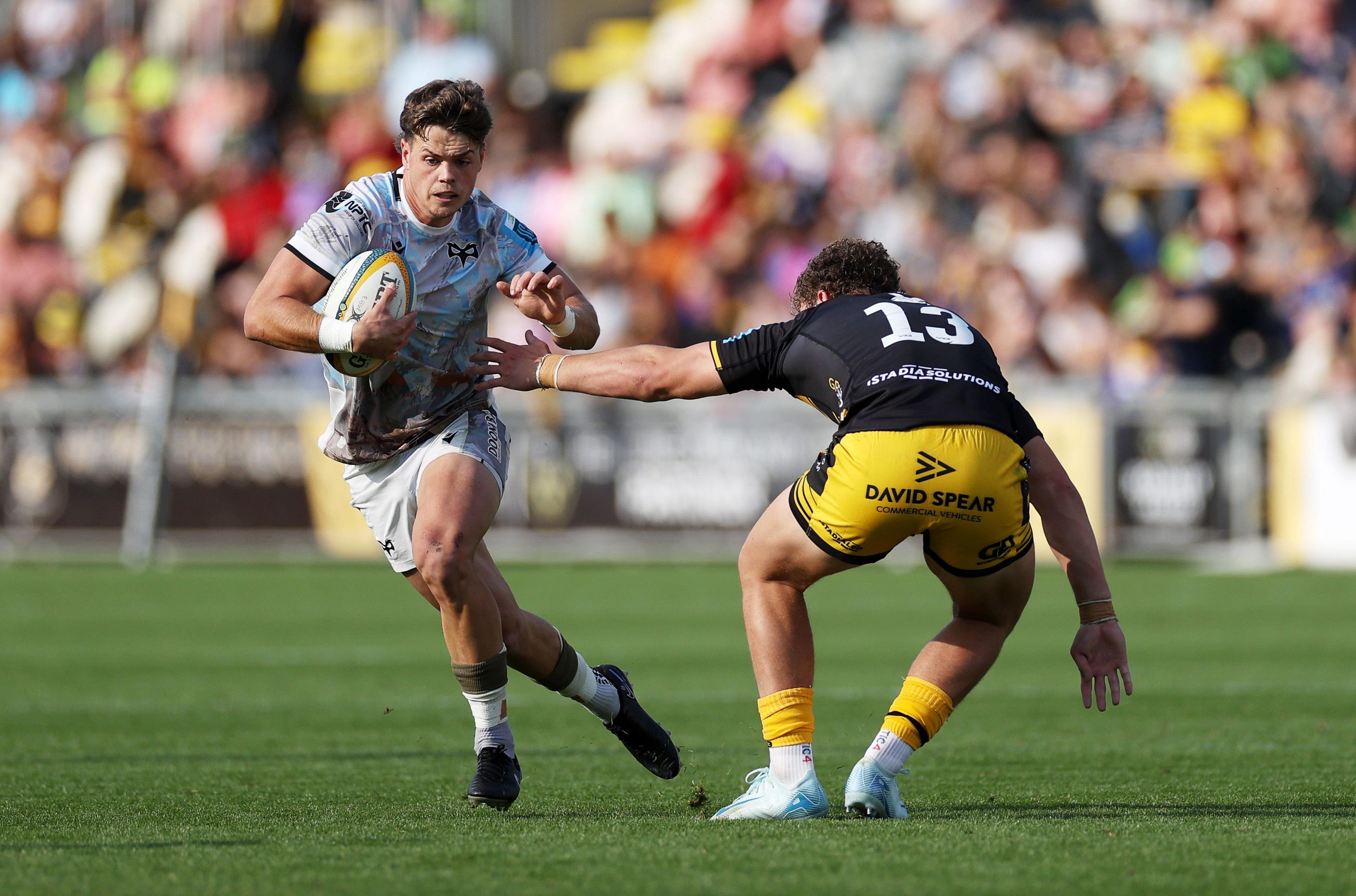 Jack Walsh playing for Ospreys against Dragons