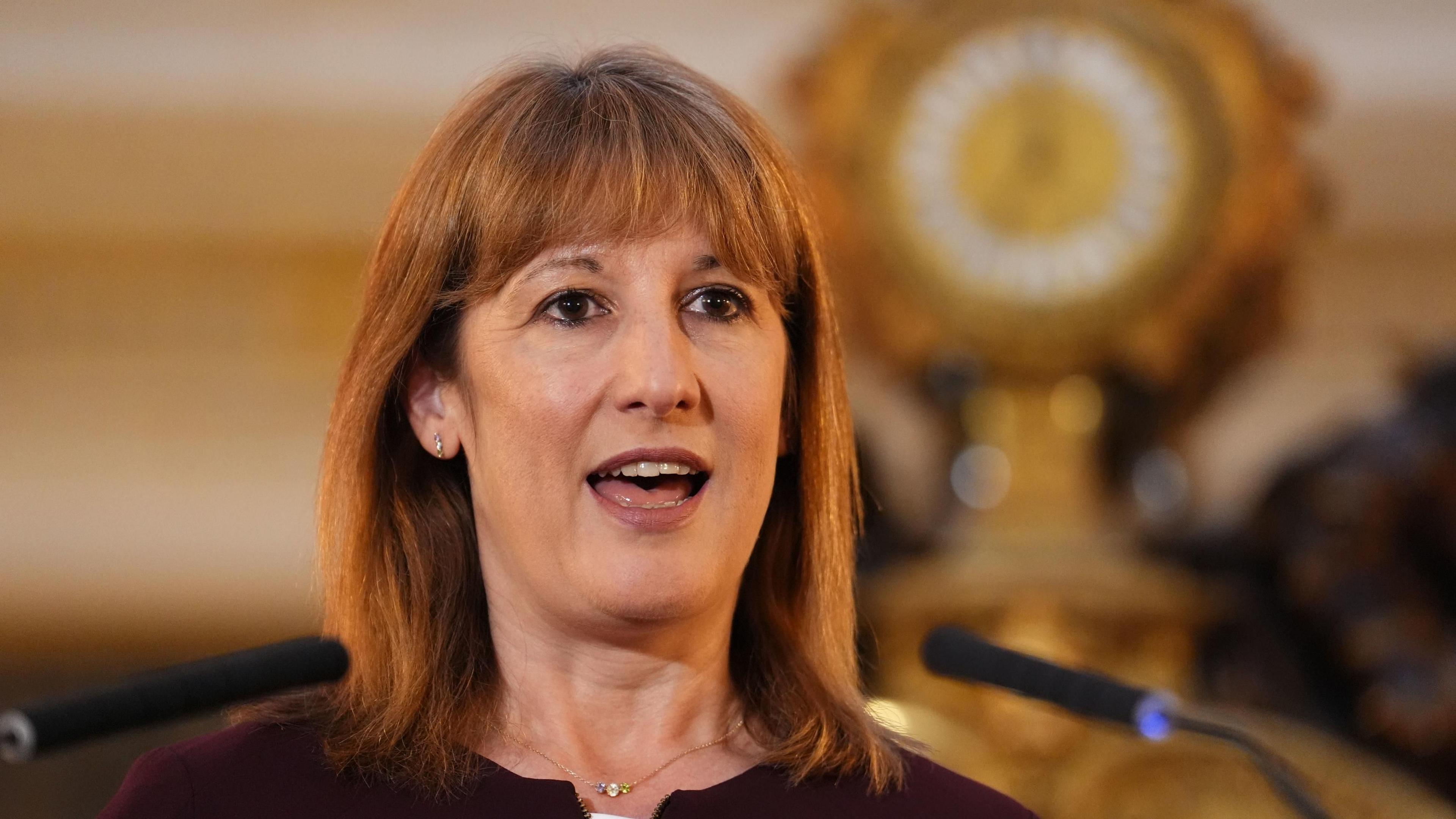 Rachel Reeves making a speech in Saudi Arabia