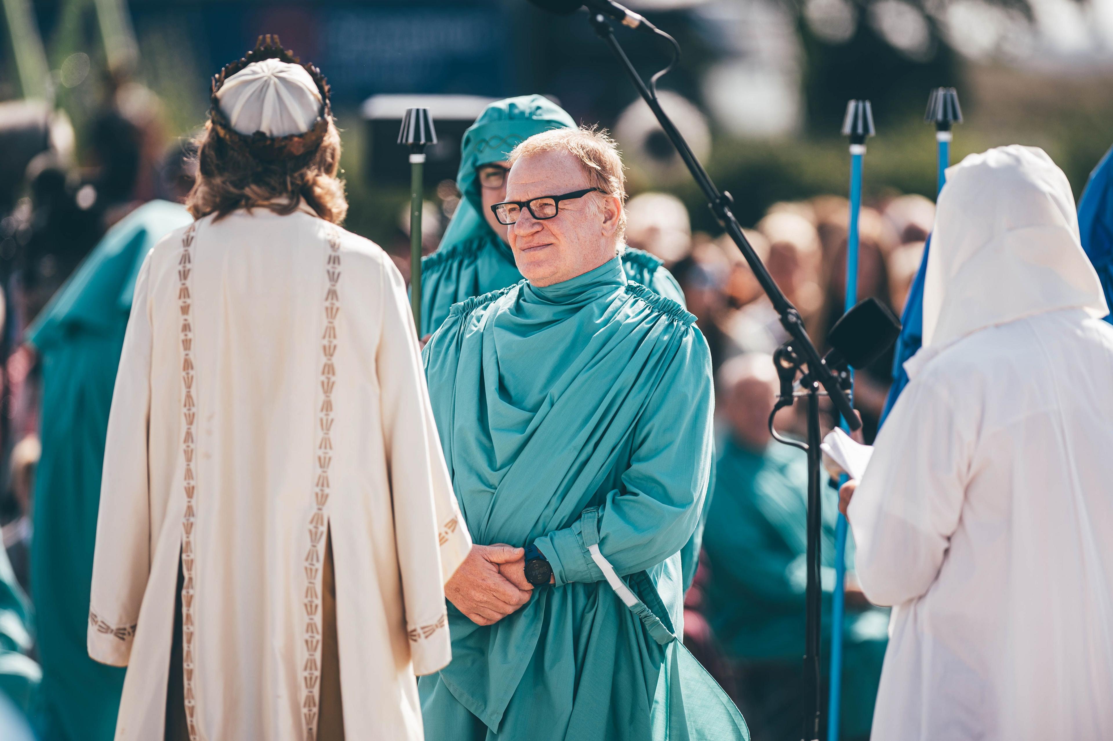 Coroni wythnos i'w chofio i'r actor Mark Lewis Jones, Llywydd yr Ŵyl eleni