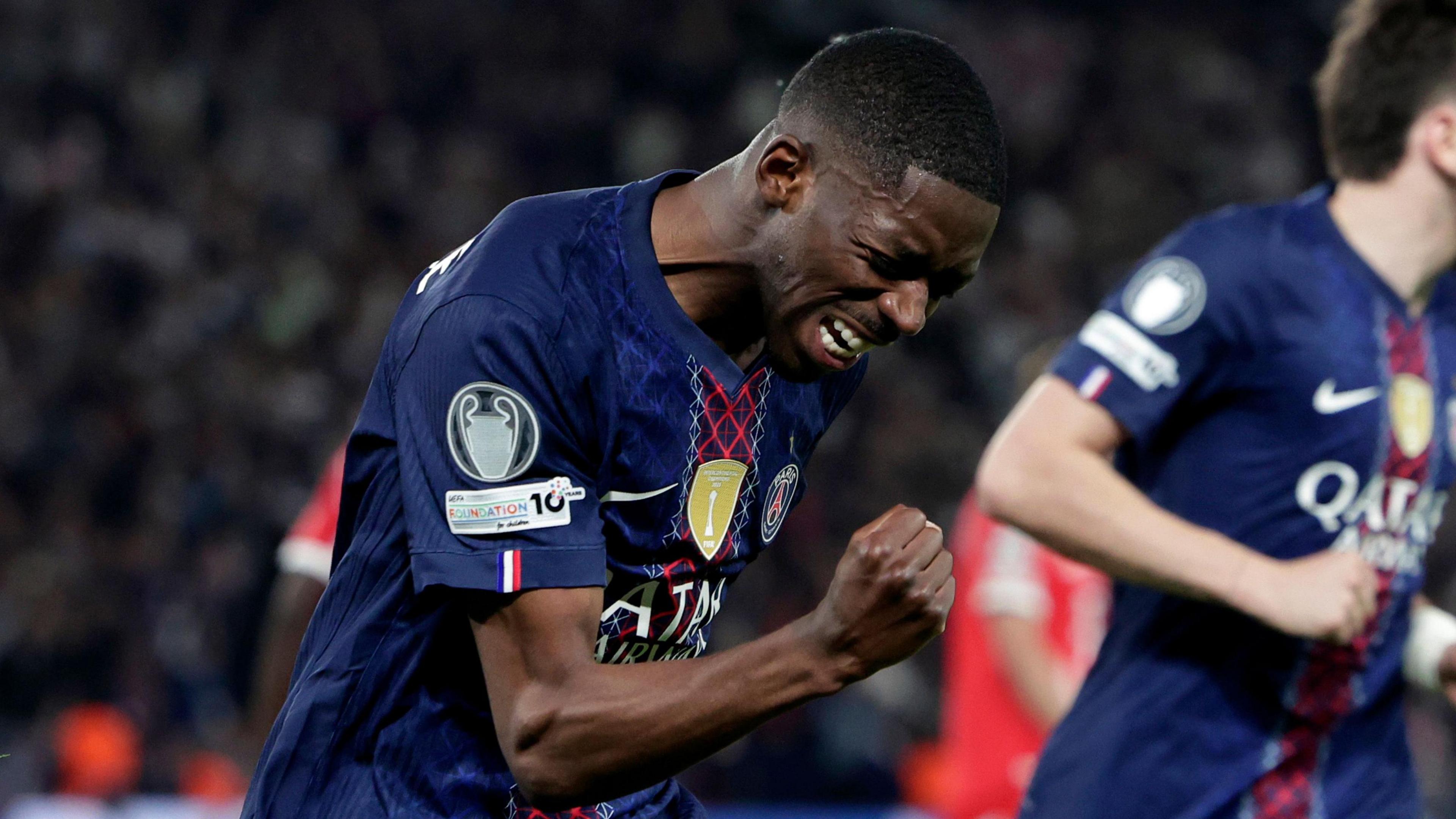 Ousmane Dembélé celebra con el PSG.