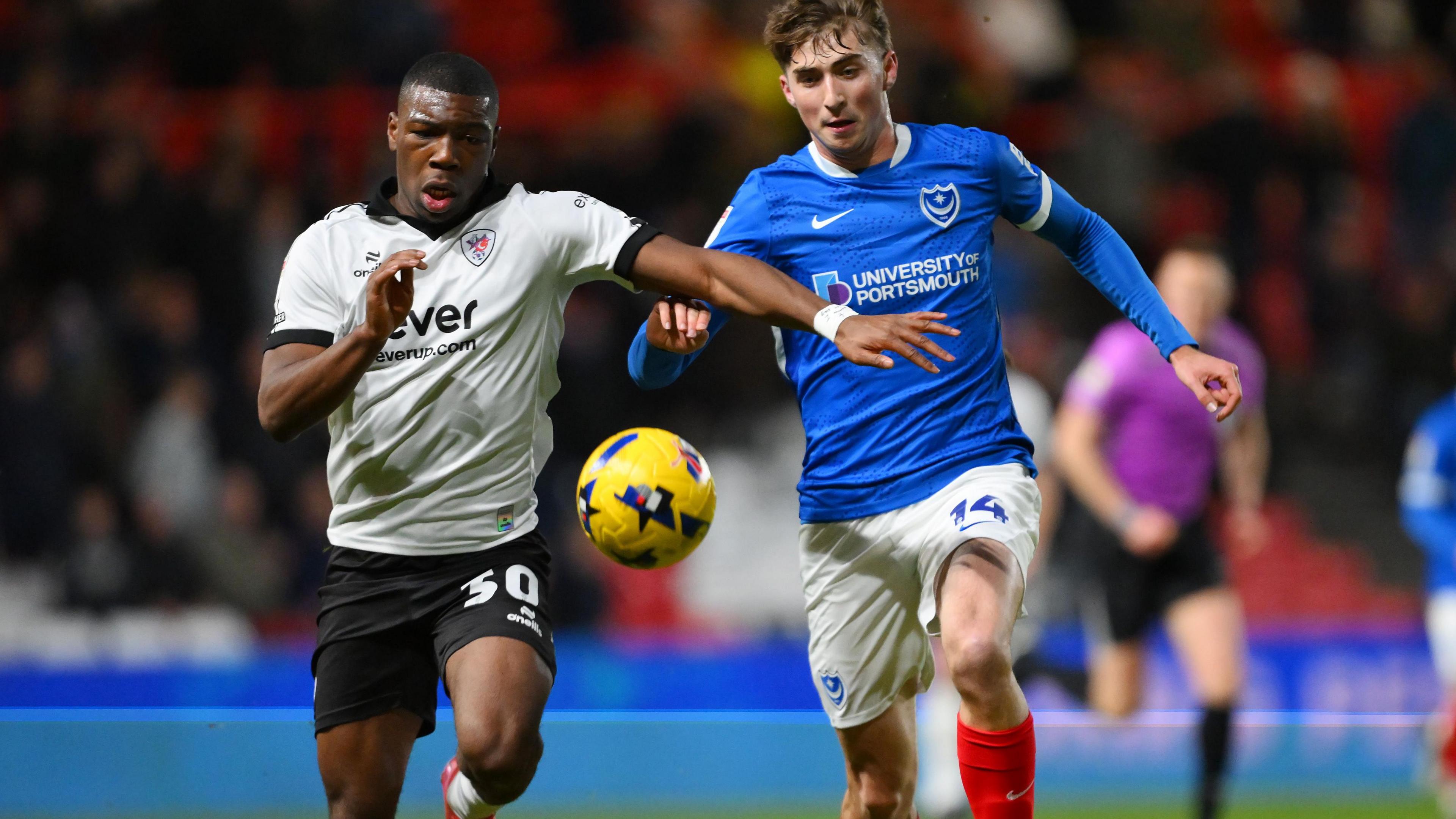 Bristol City v Portsmouth match action