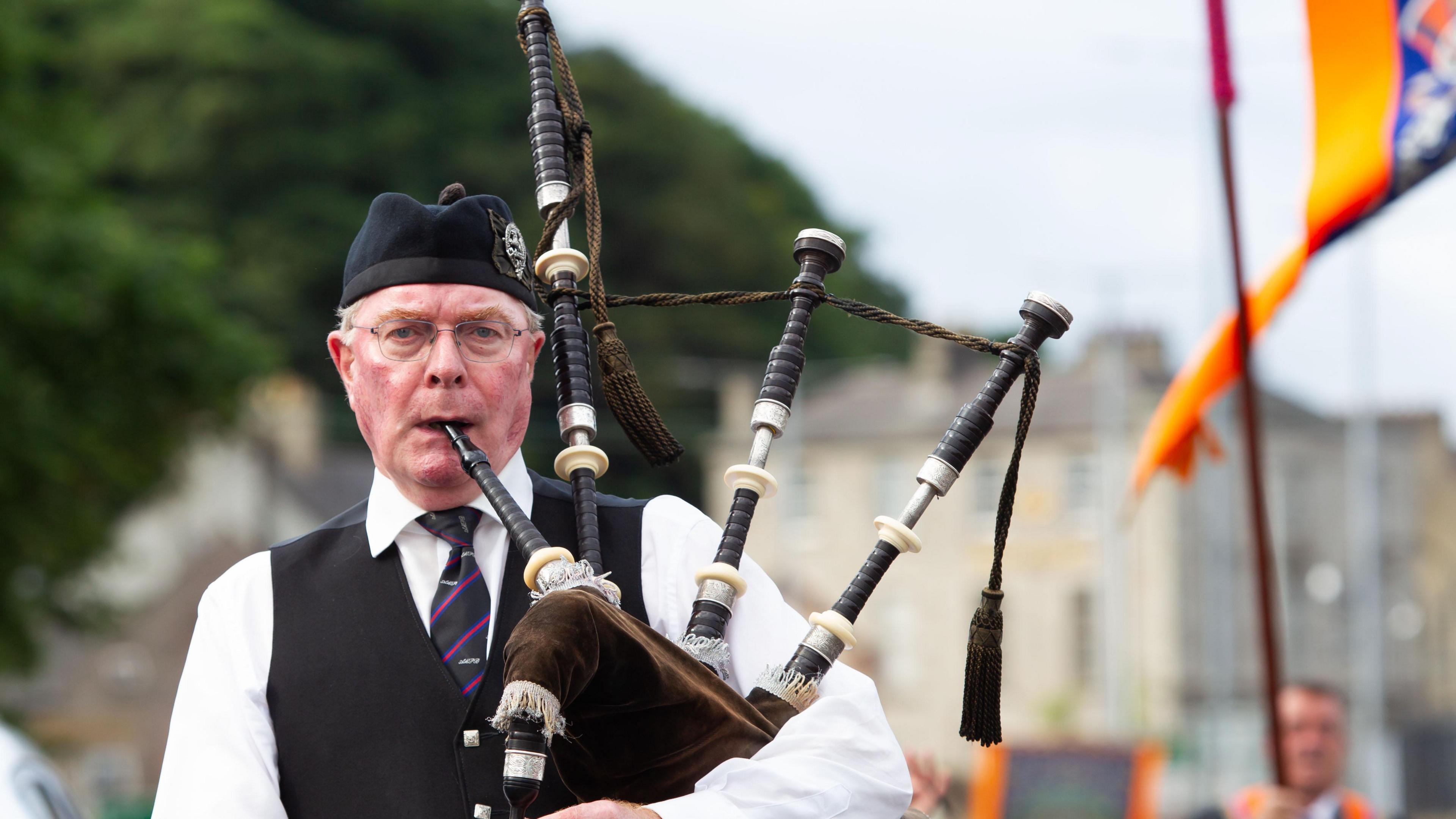 Piper in Newry at 12th july march