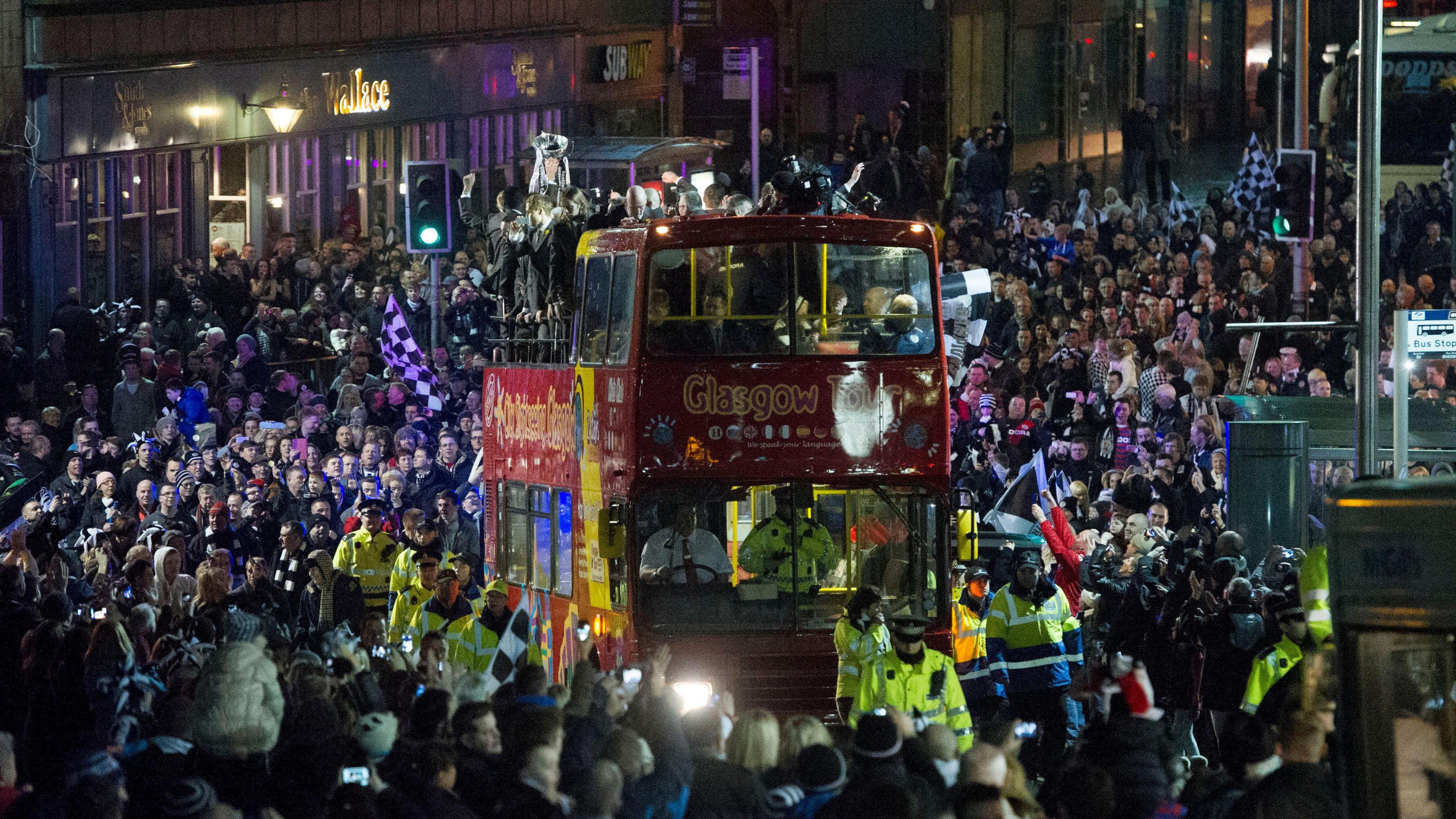 St Mirren fans celebrate 2013 League Cup win