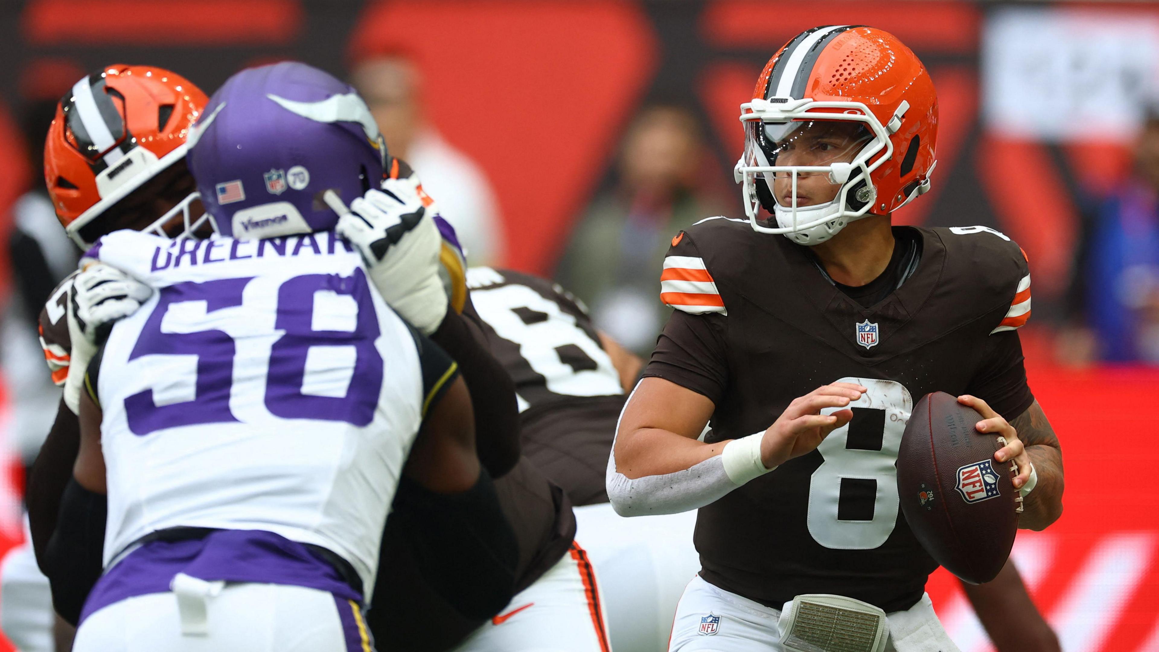 Quarterback Dillon Gabriel looks for a receiver as the Cleveland Browns play the Minnesota Vikings