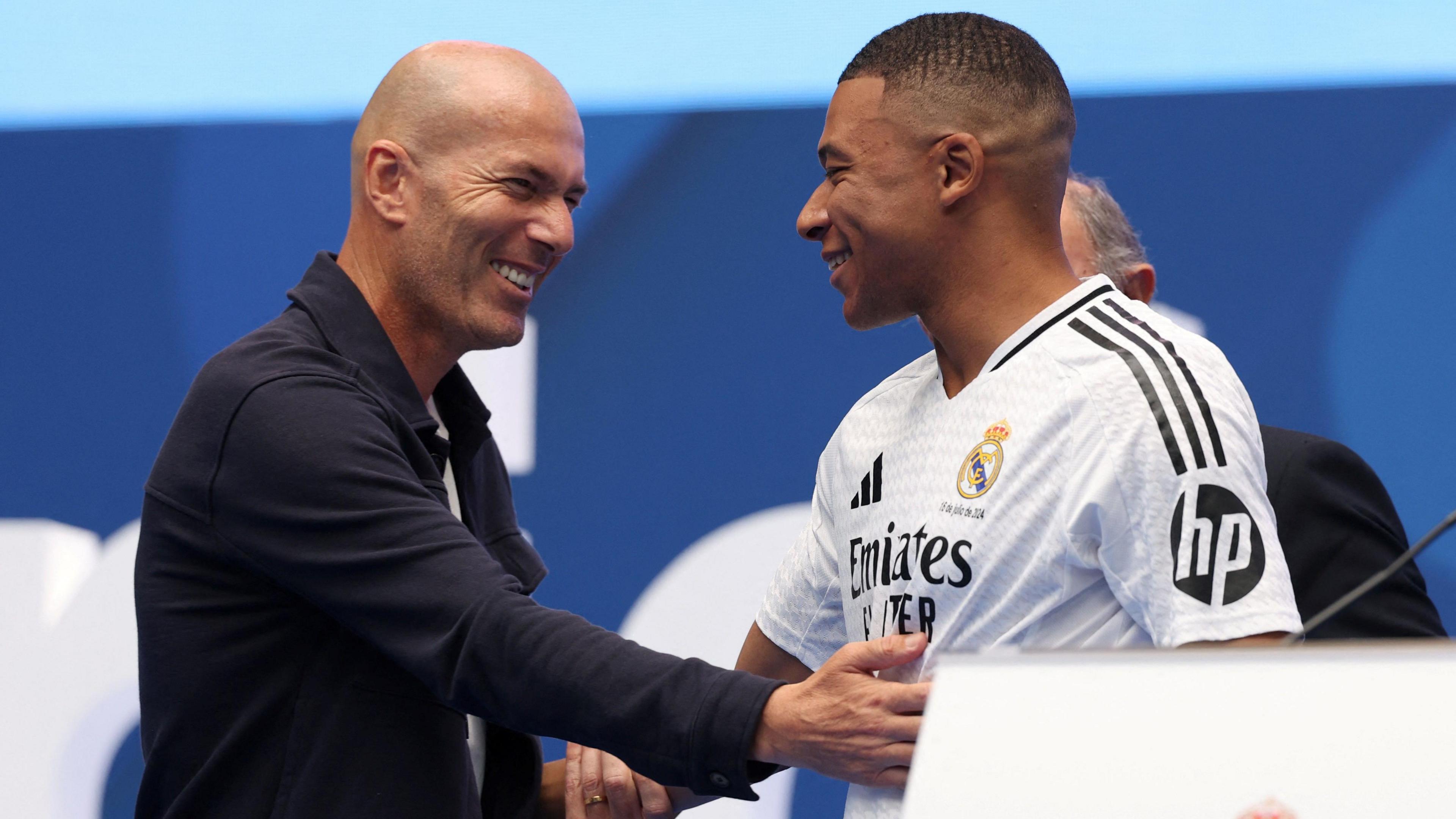 Zinedine Zidane and Kylian Mbappe at Mbappe's Real Madrid unveiling