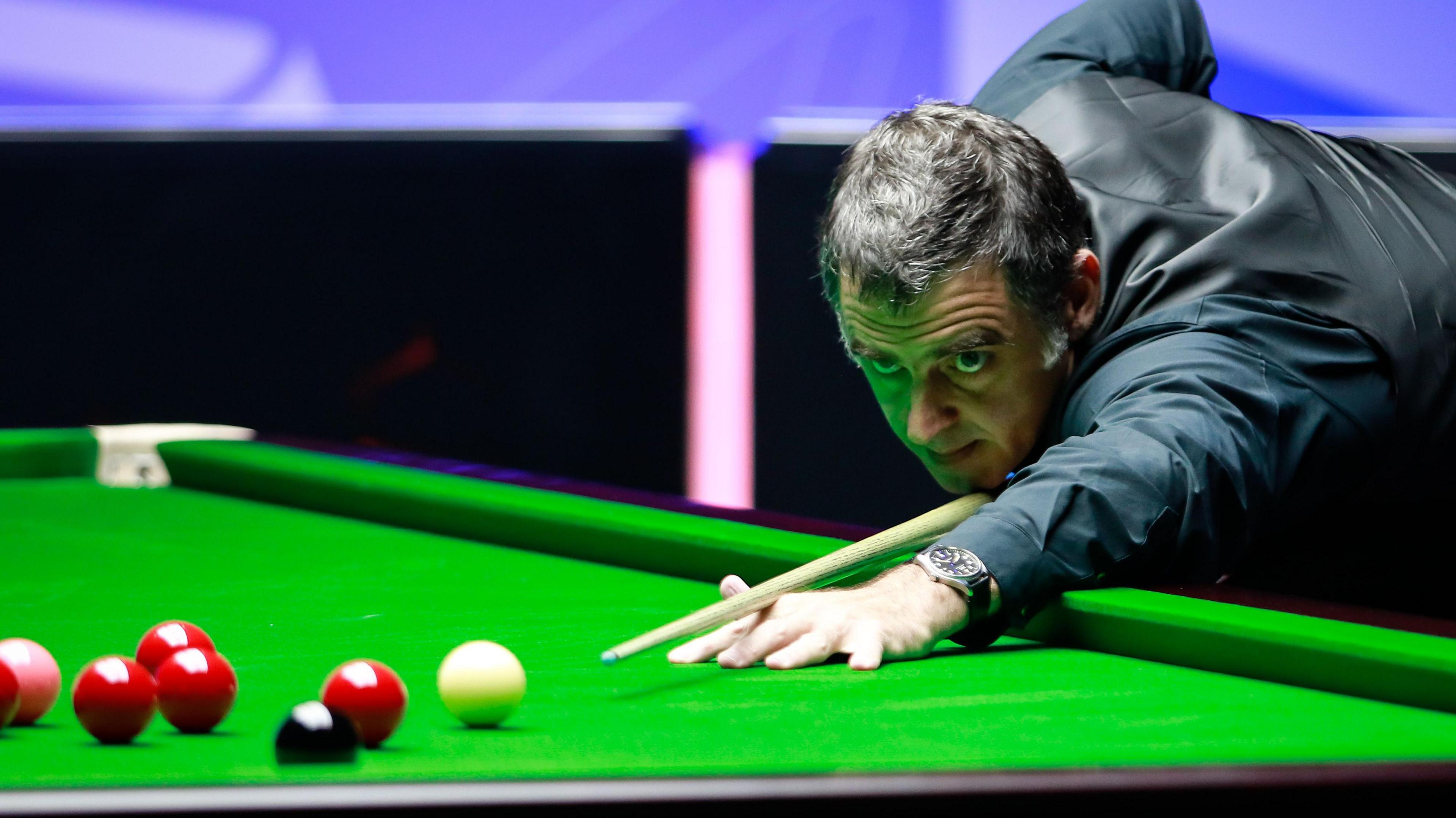 Ronnie O'Sullivan in action