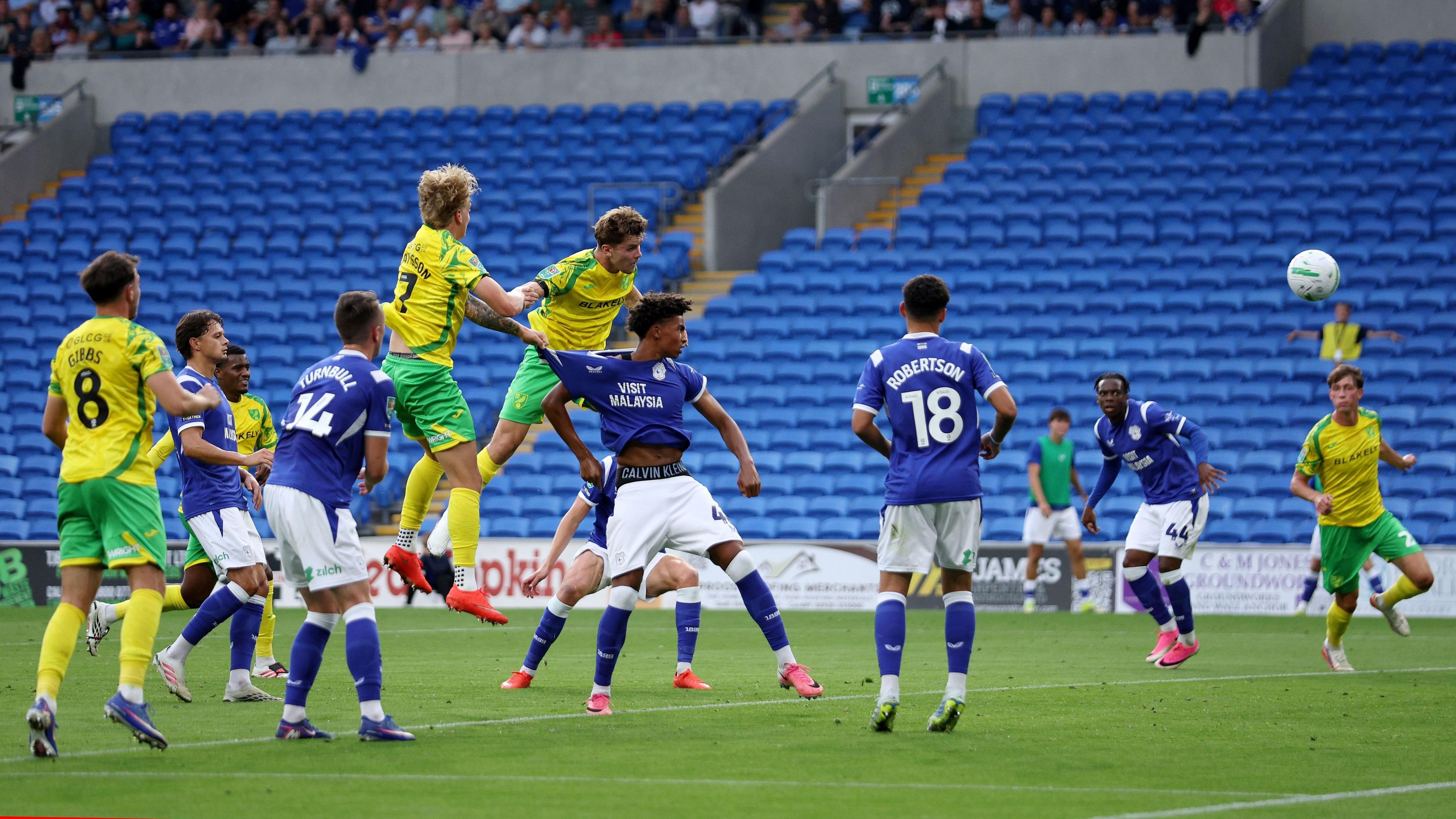 Caerdydd v Norwich