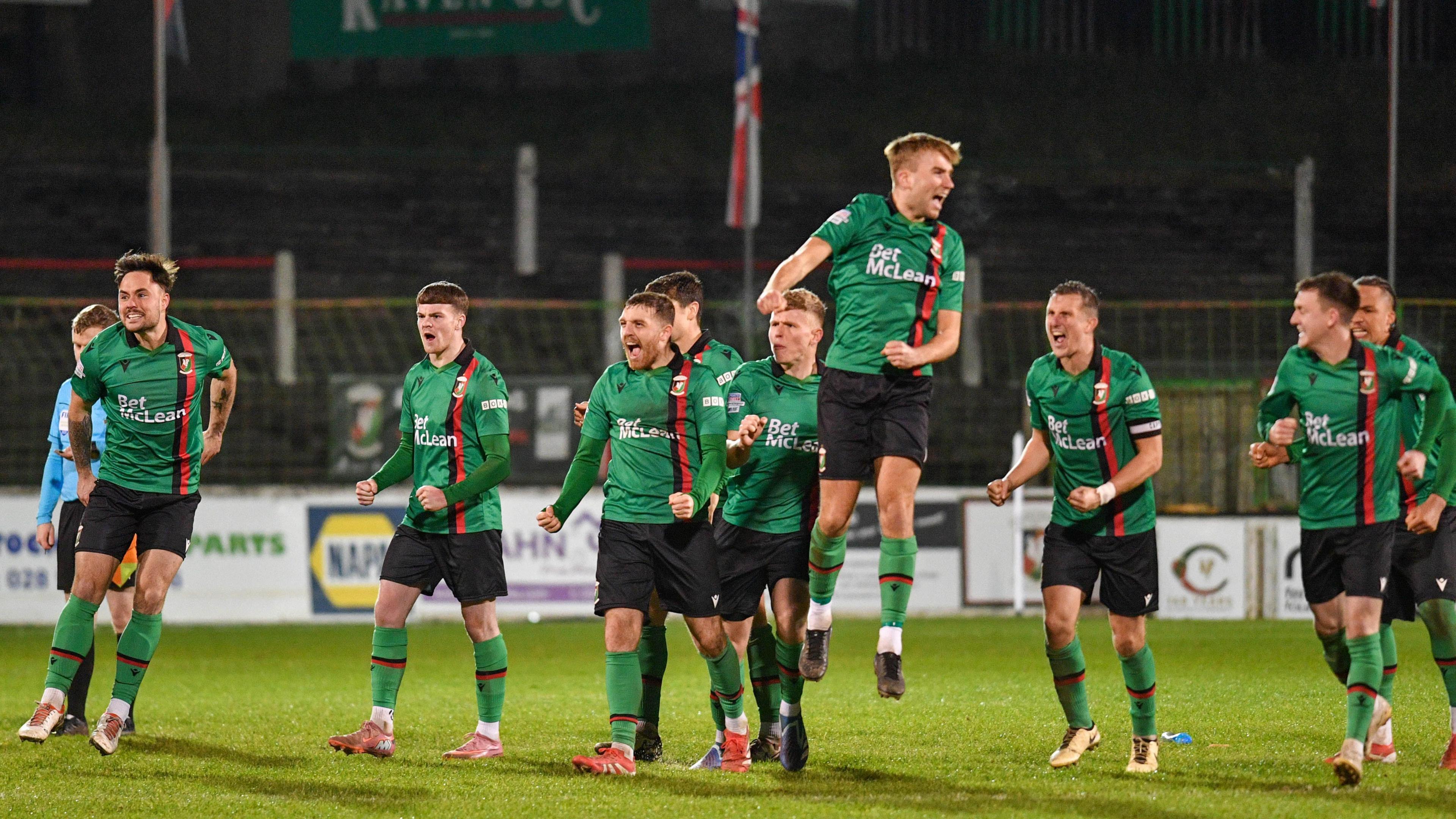 Glentoran players celebrate