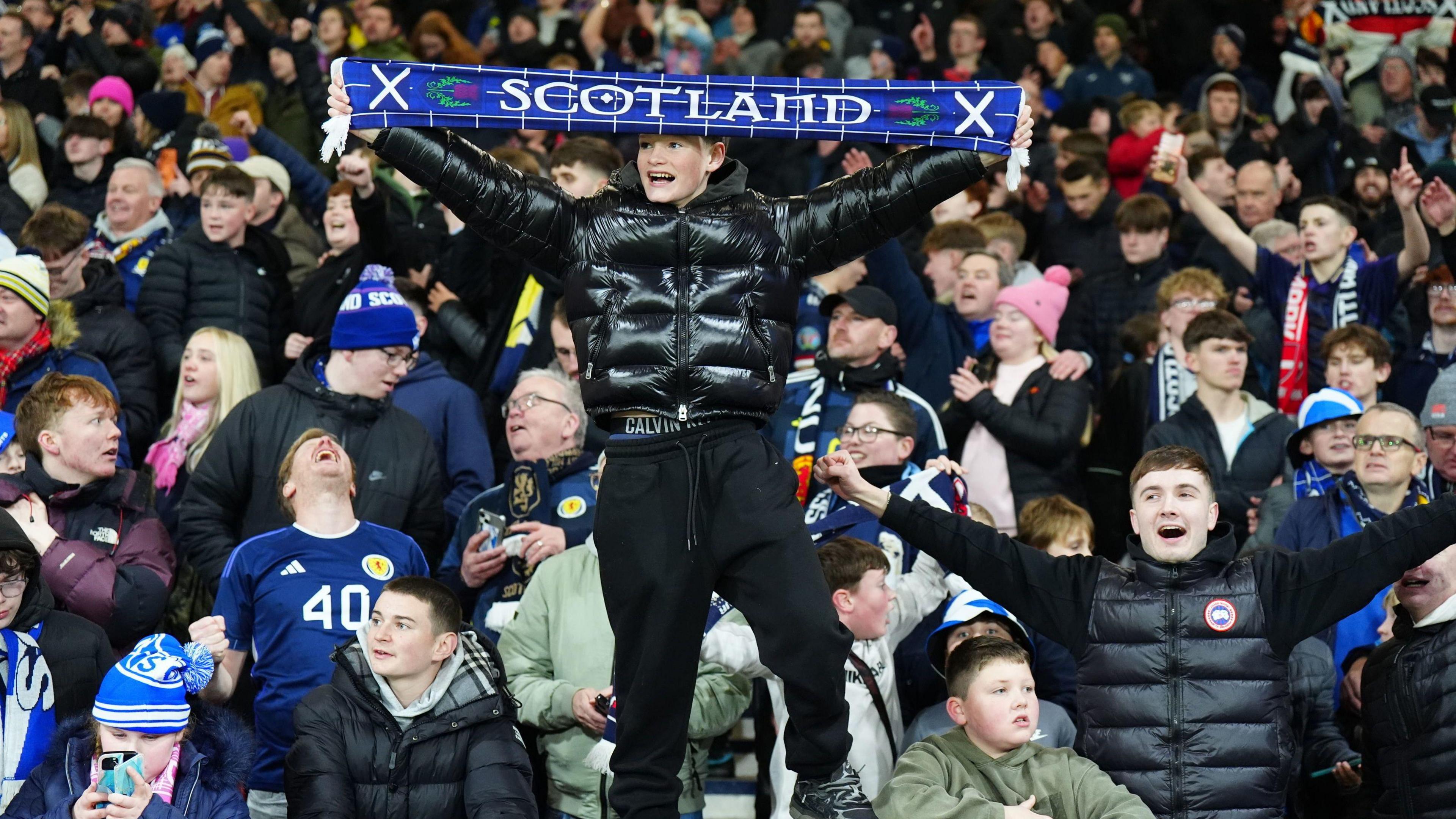 Highland council workers to miss out on World Cup bank holiday - BBC News