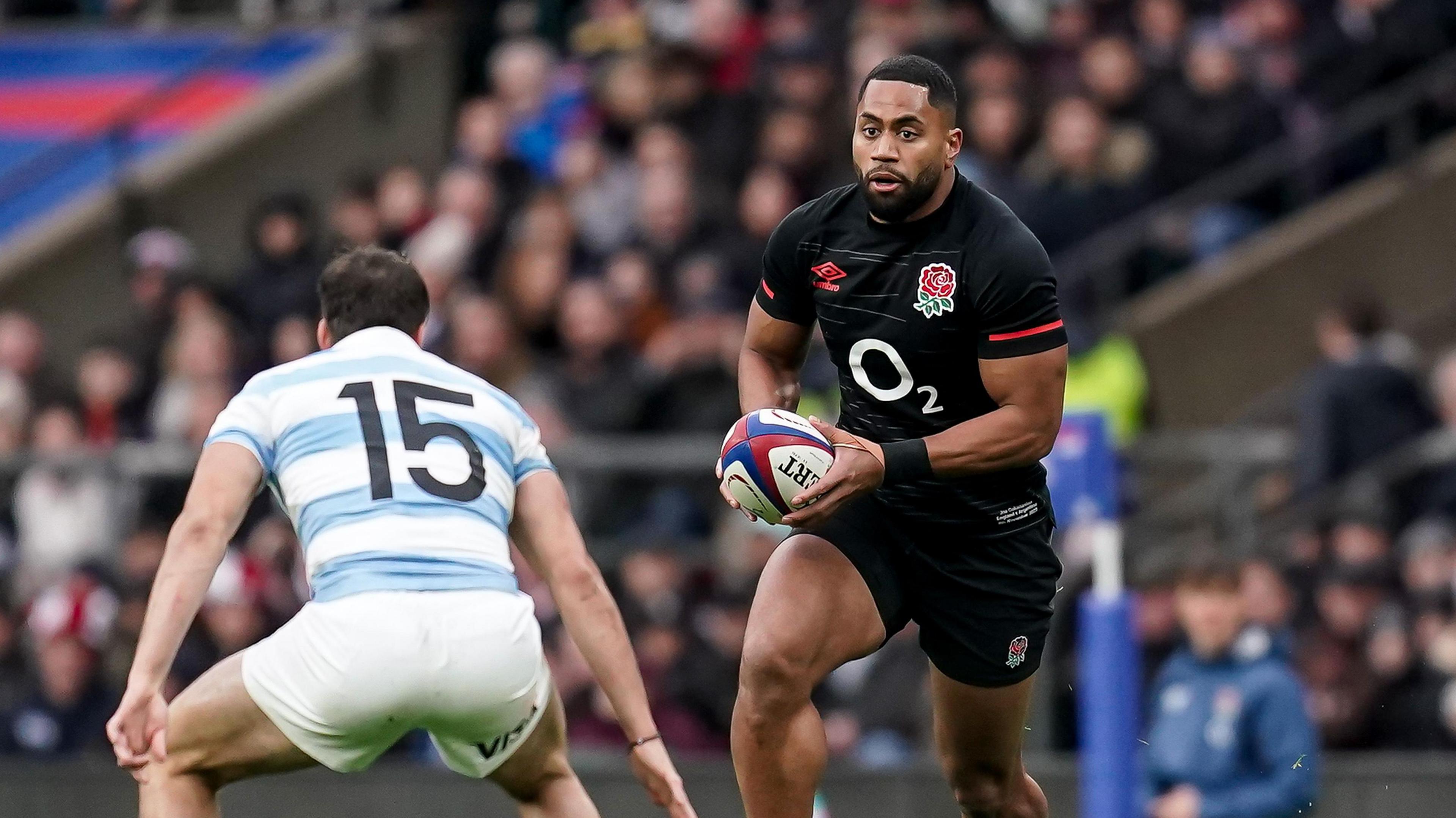 Joe Cokanasiga running with the ball during England v Argentina in 2023
