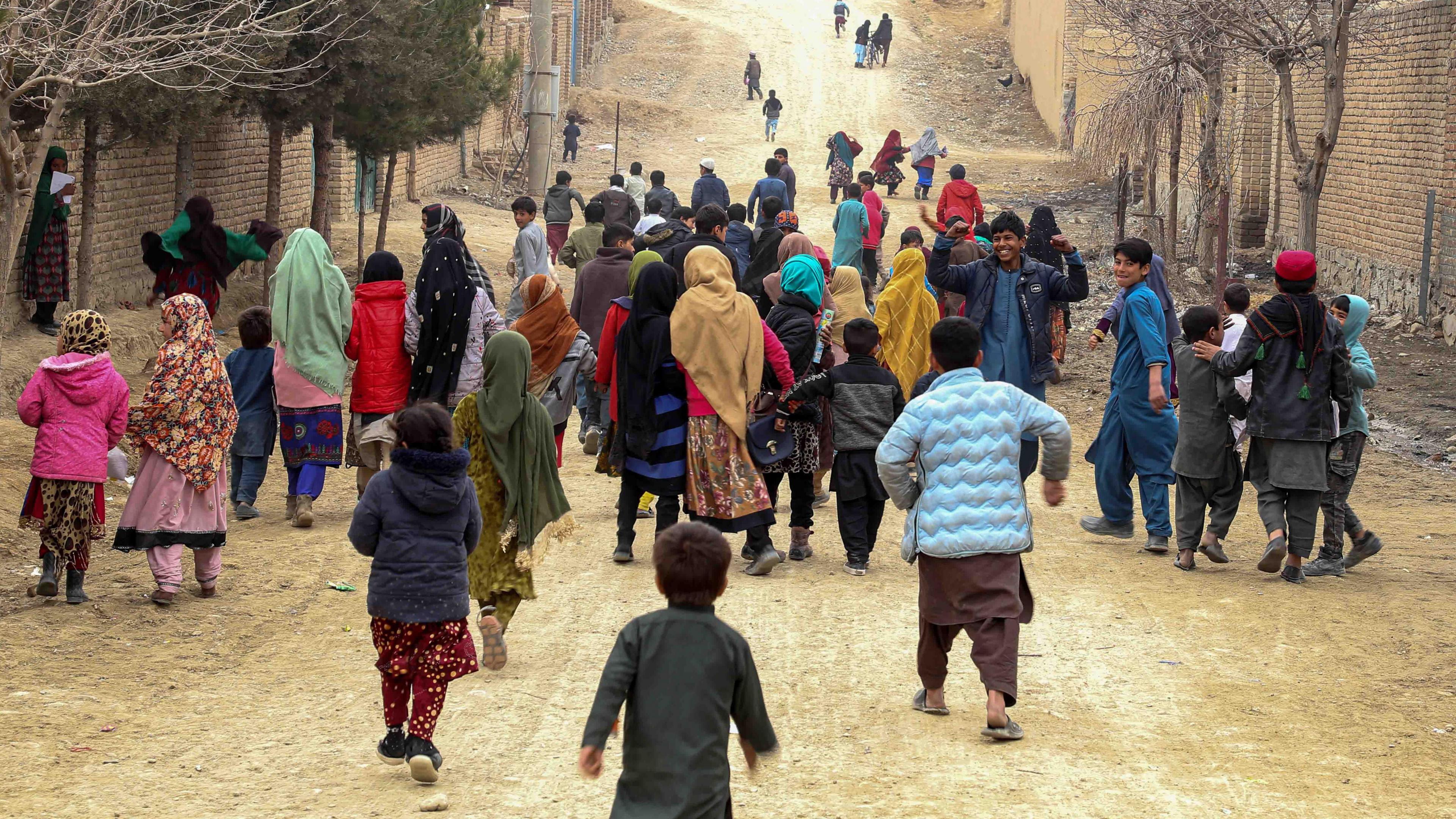 children in afghanistan