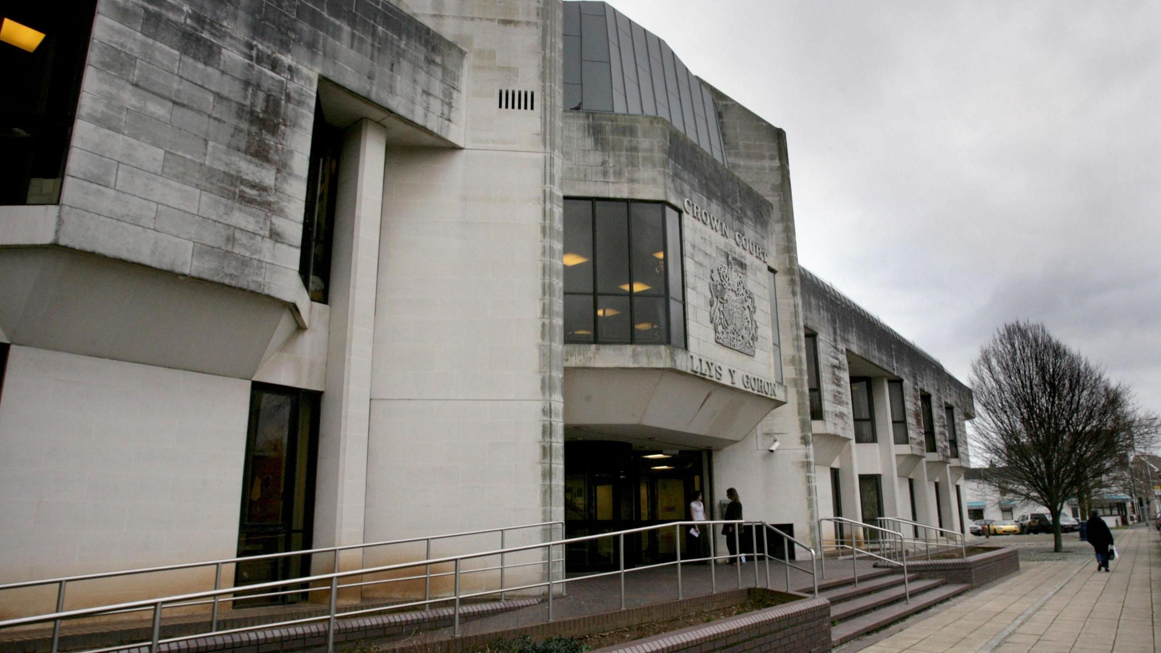 Llys y Goron Abertawe