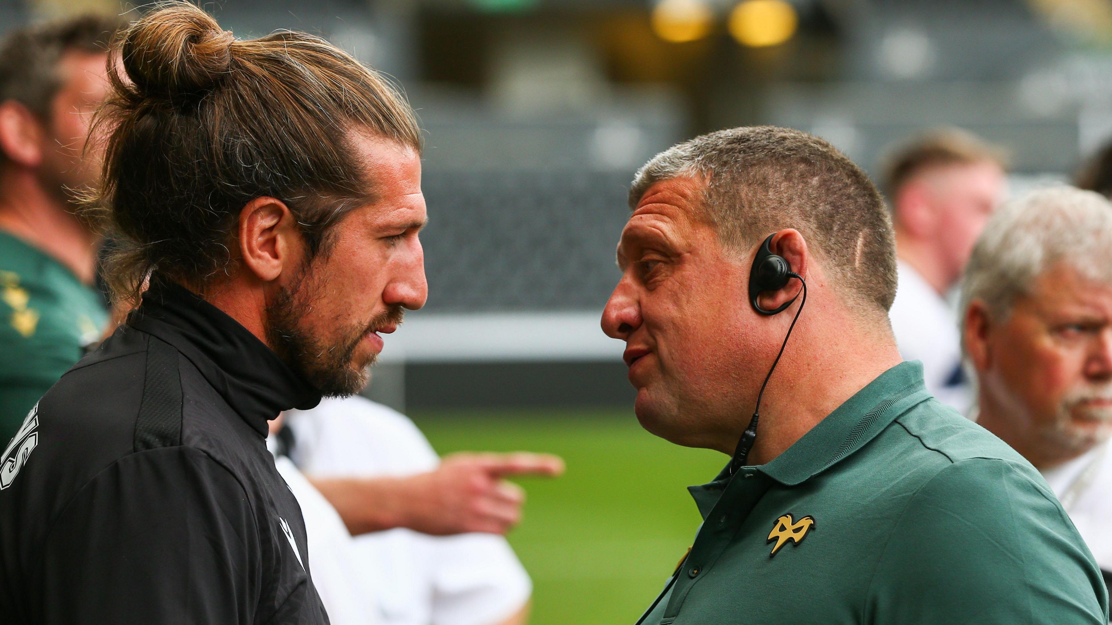 Justin Tipuric chats toToby Booth