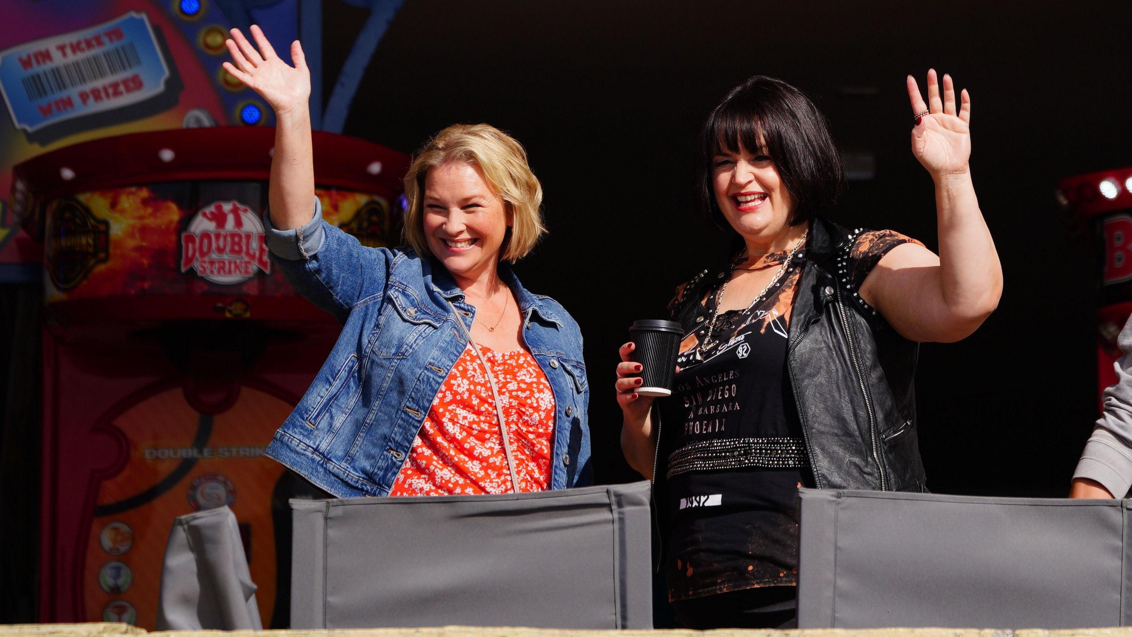 Actors Joanna Page and Ruth Jones waved to fans in Barry Island while filming the Gavin and Stacey Christmas special in September