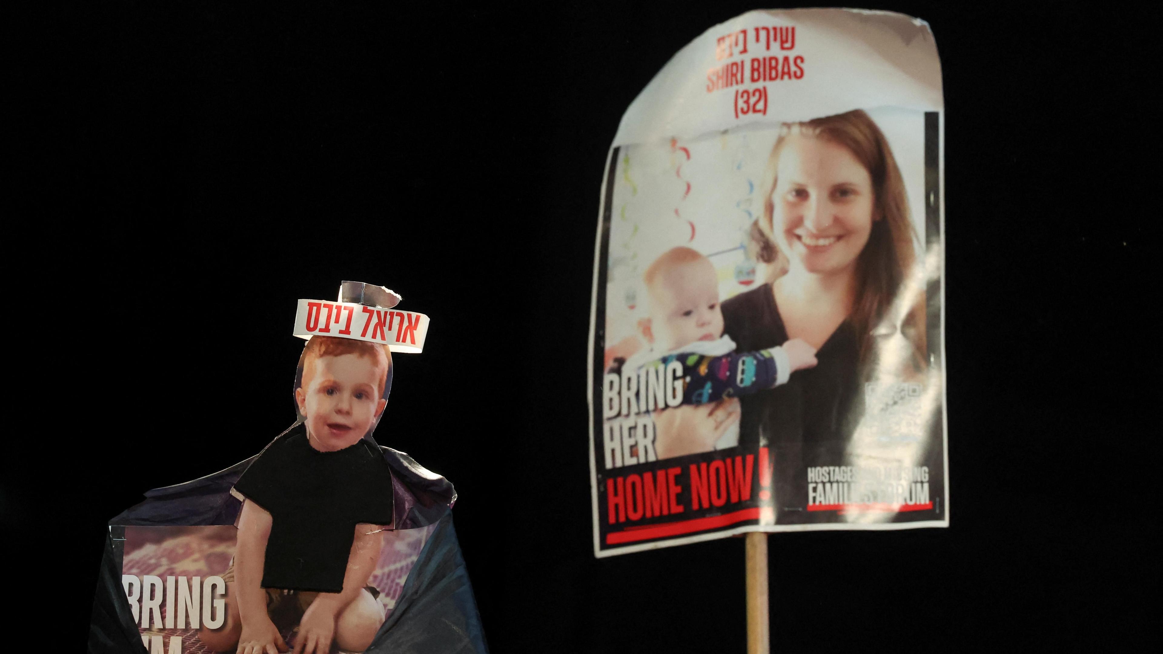 Placards of Kfir, Shiri and Ariel appeared in Israel on 18 January to mark Kfir's 2nd birthday. 