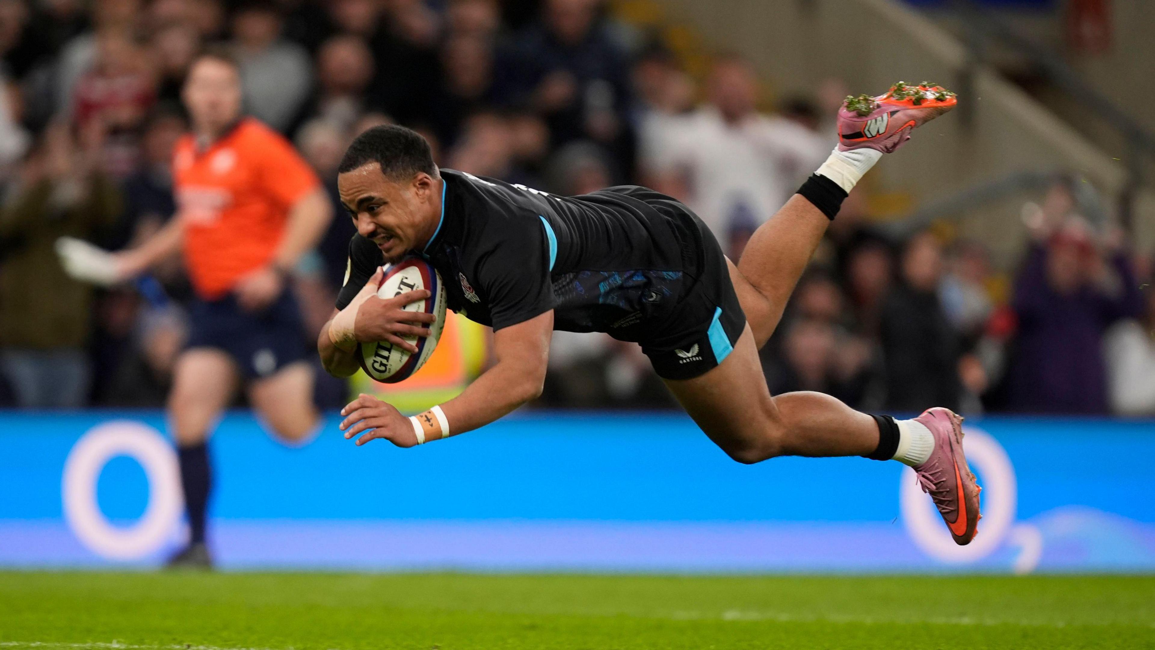Max Ojomoh scores for England