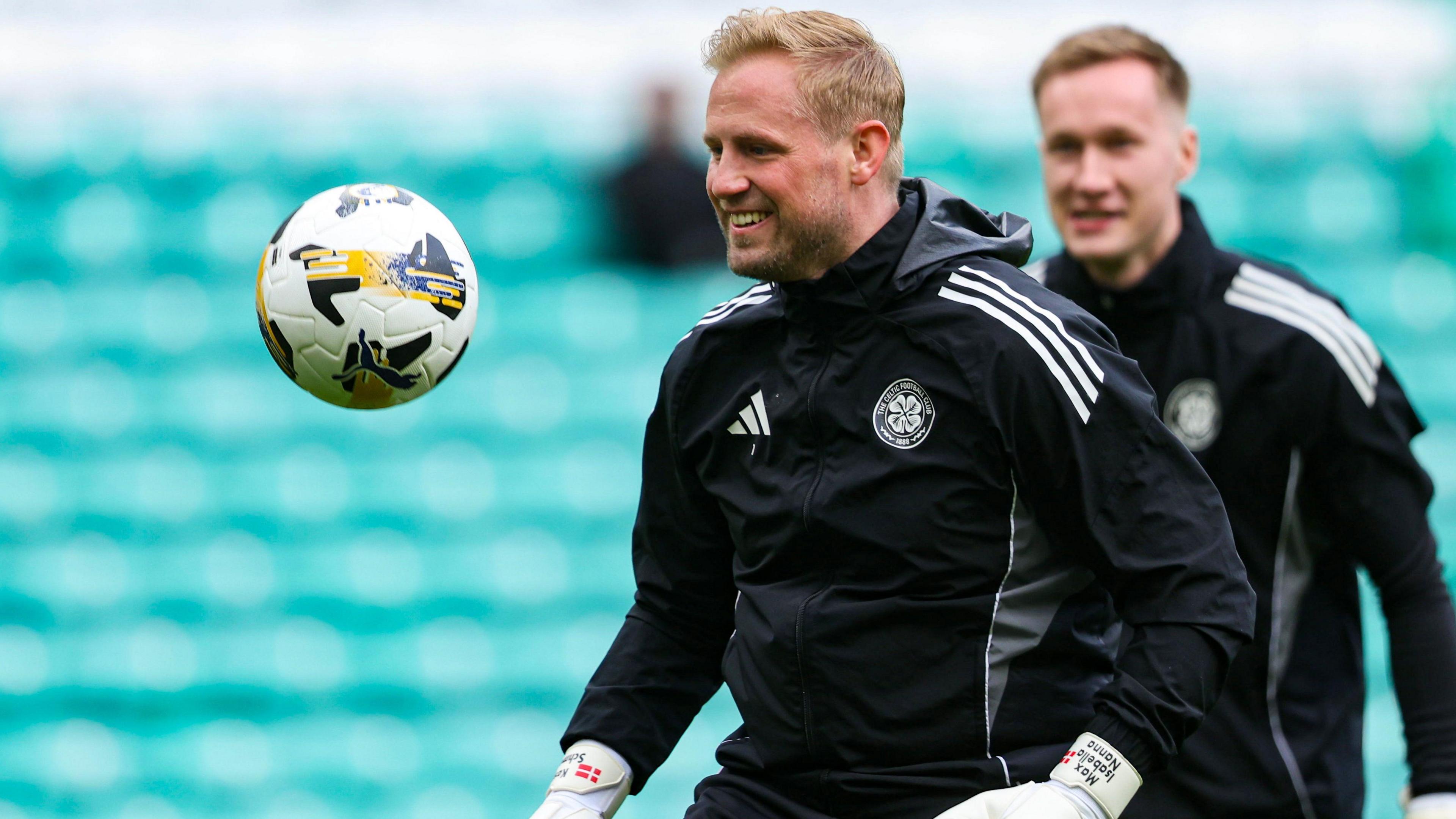 Celtic goalkeepers Kasper Schmeichel and Viljami Sinisalo