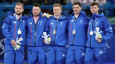 Kyle Waddell, Hammy McMillan, Bobby Lammie, Grant Hardie and Bruce Mouat with their silver medals
