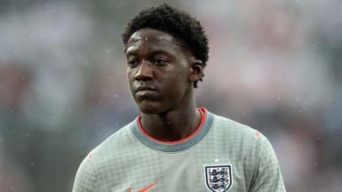 Kobbie Mainoo wearing an England training top