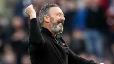 Hearts manager Derek McInnes celebrates at full time during a William Hill Premiership match between Heart of Midlothian and Dundee at Tynecastle Park